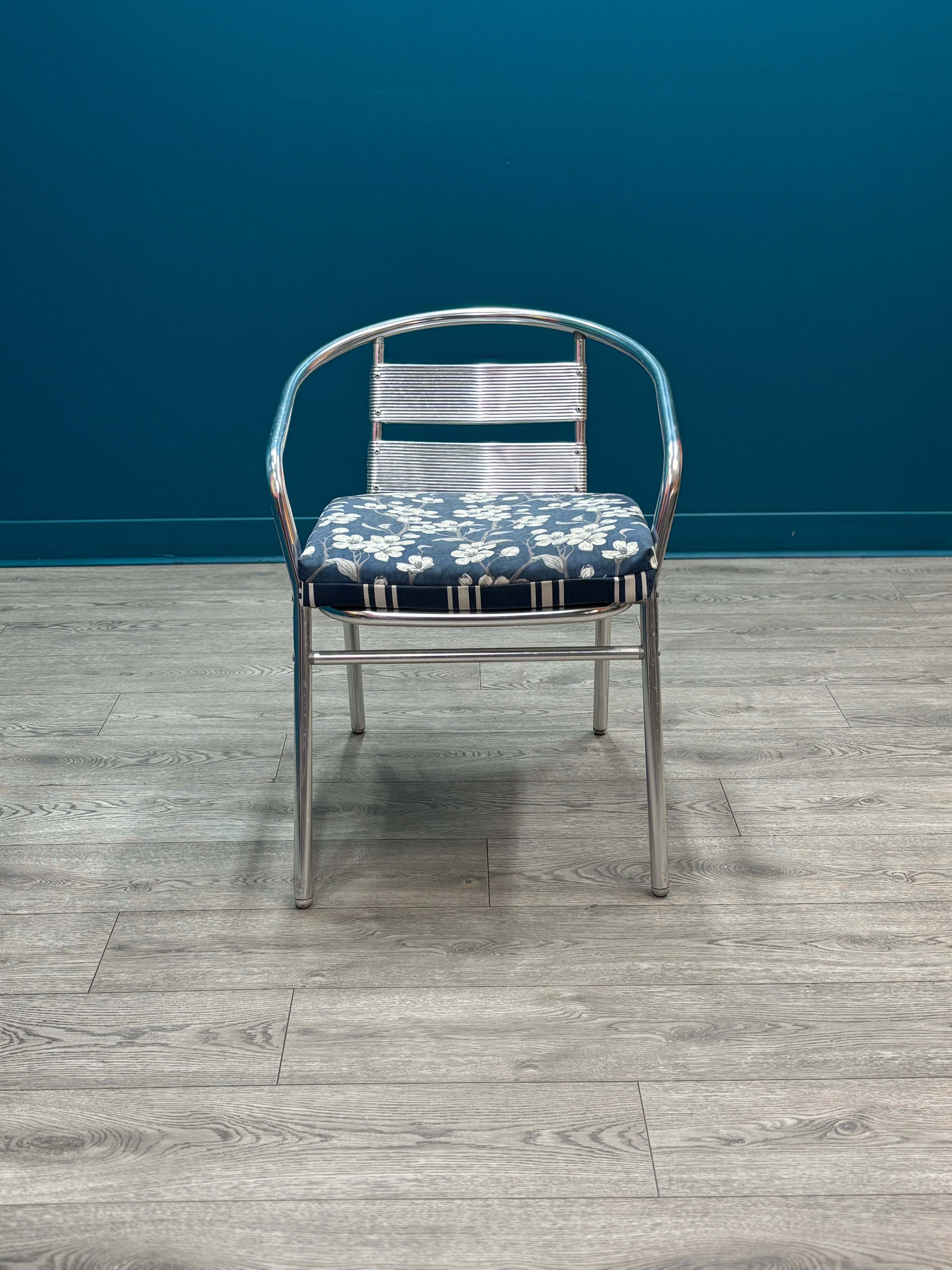 Aluminium Stacking Chairs (2)