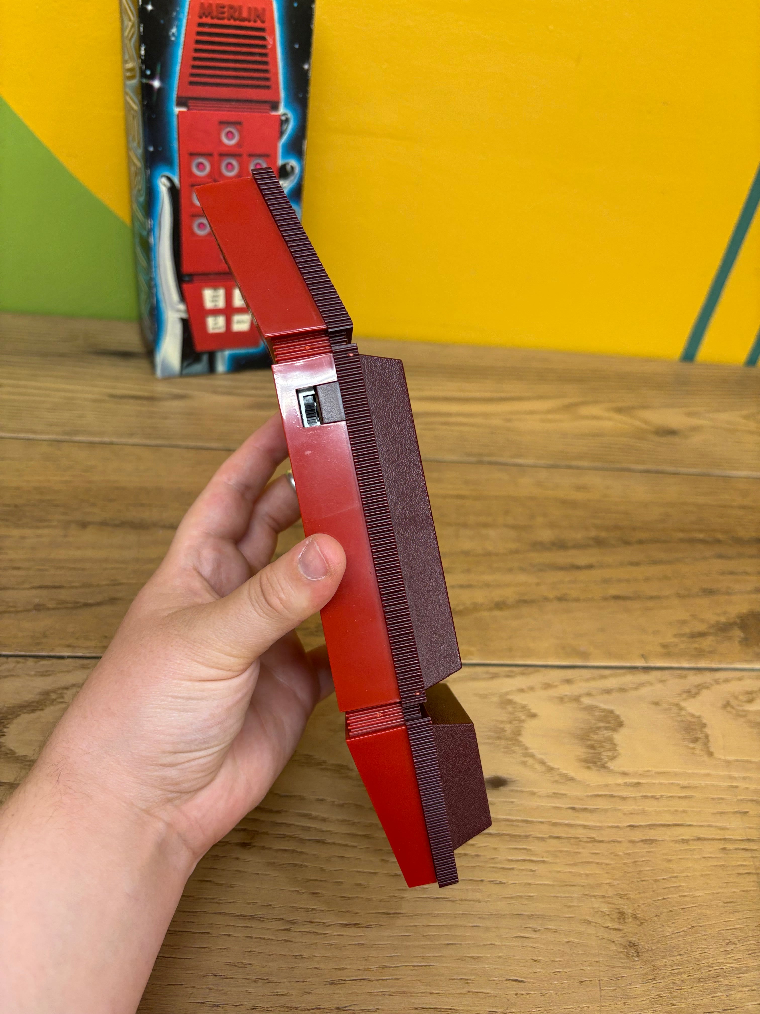Merlin Electronic Game