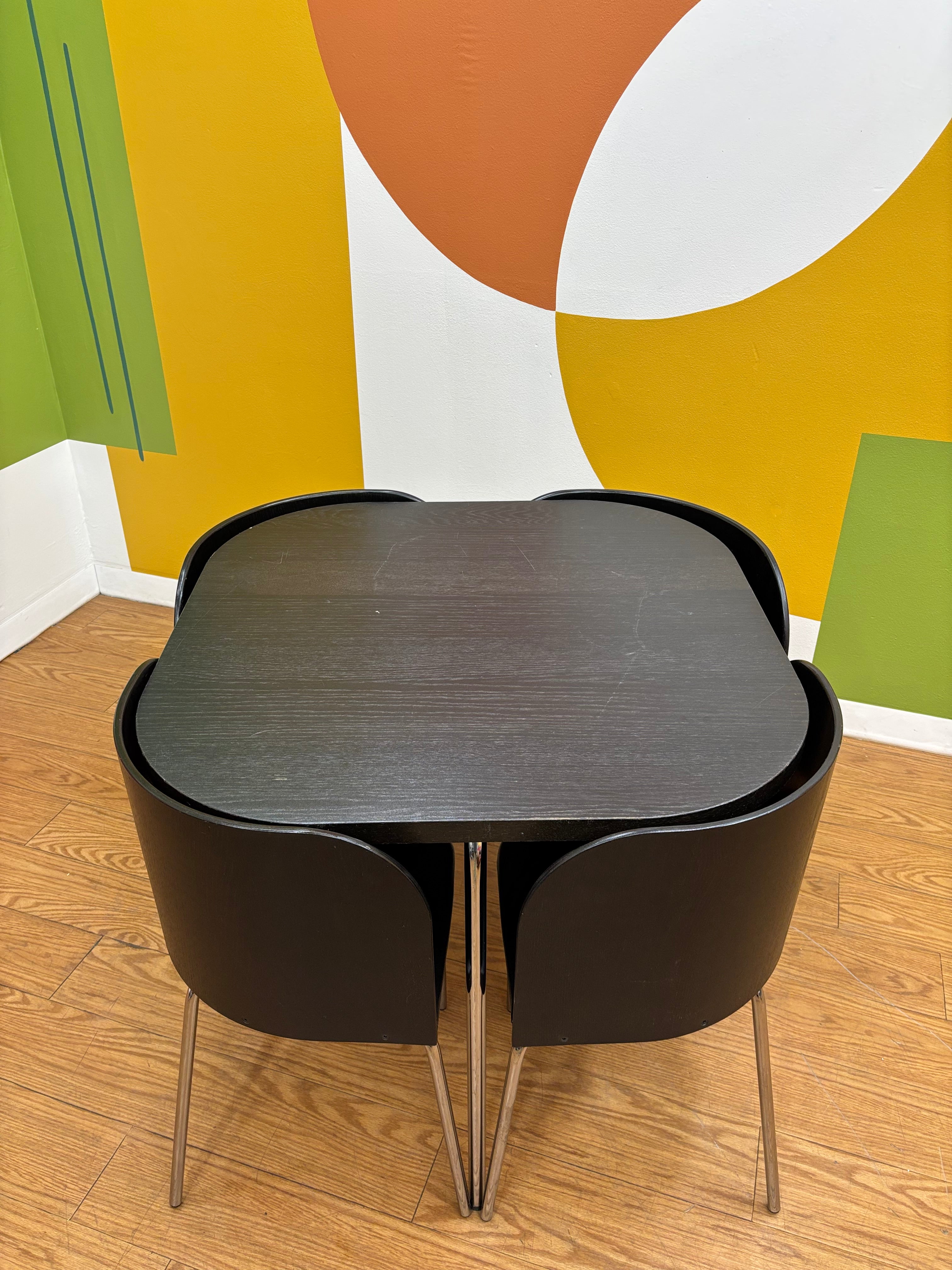 Dining Table & Chair Set