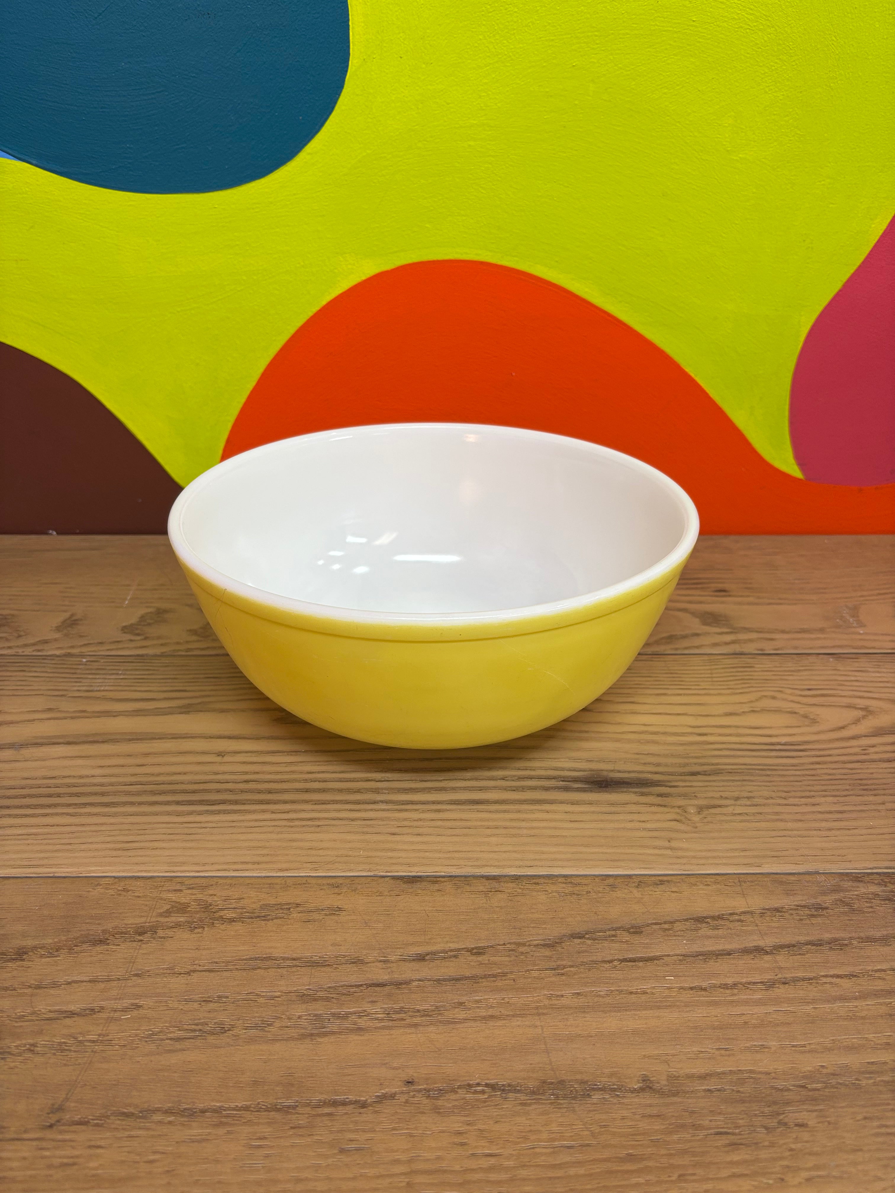 Yellow Pyrex Mixing bowl #404