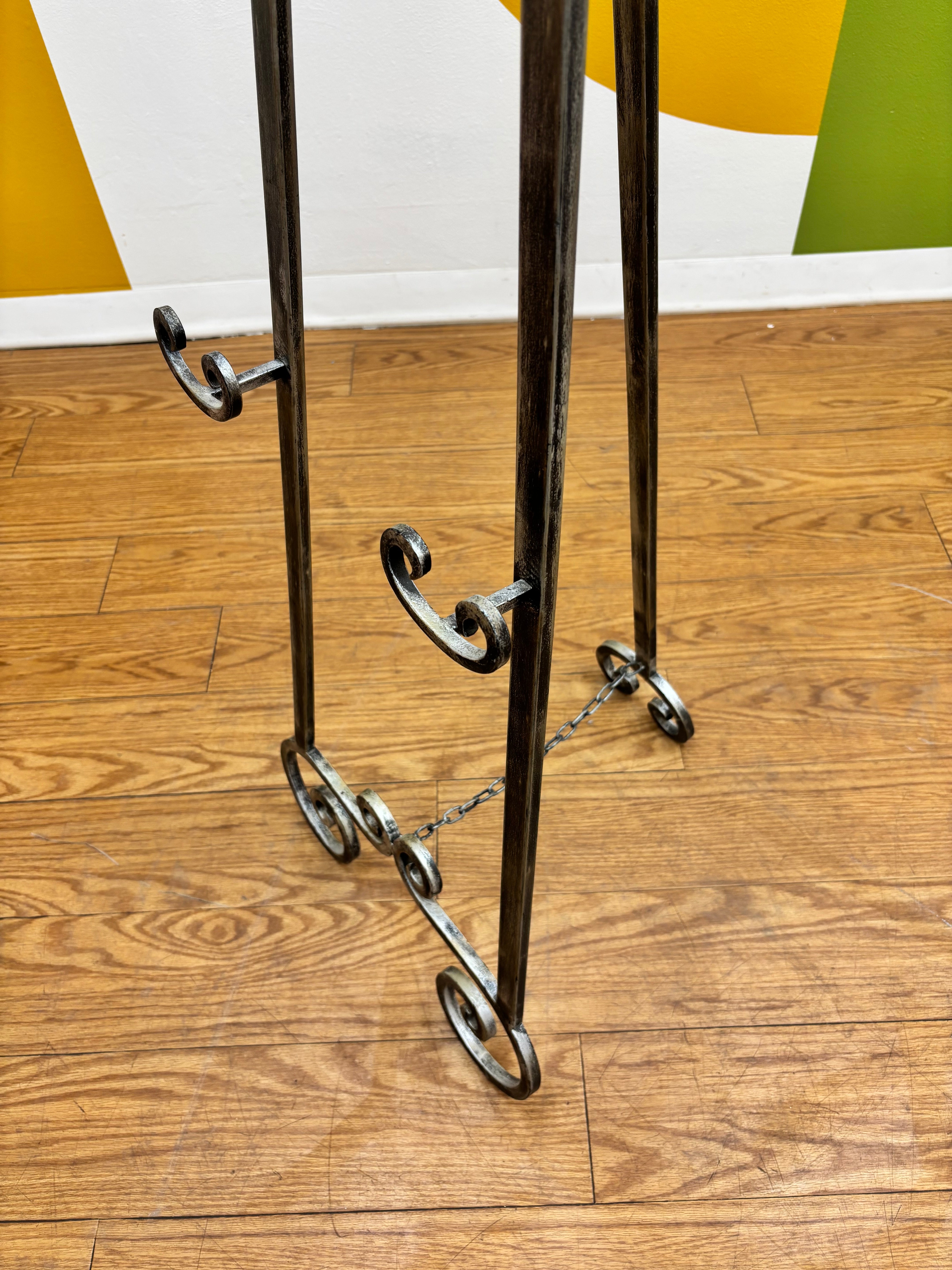 Metal Floor Easel