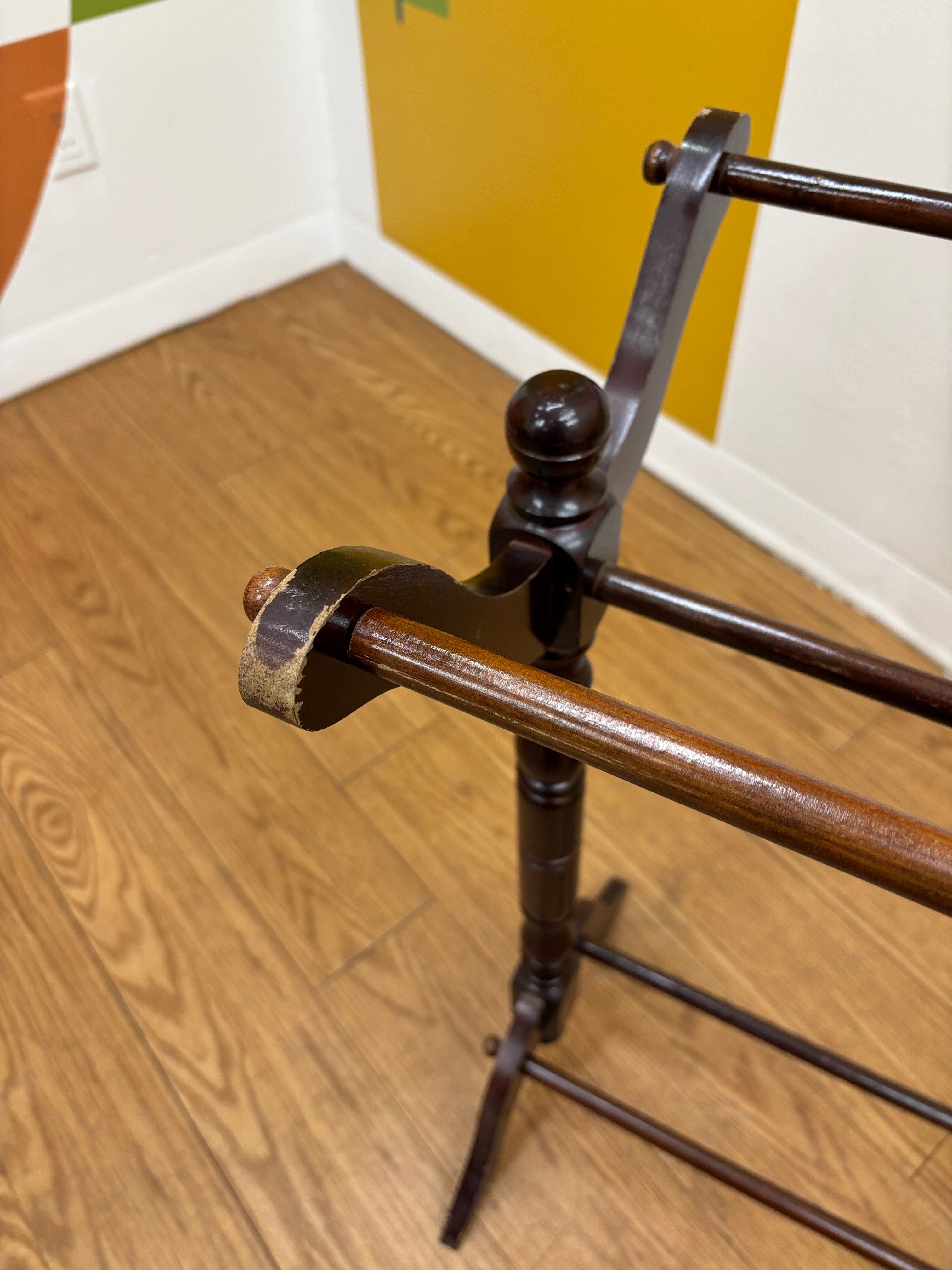 Wood Blanket Rack