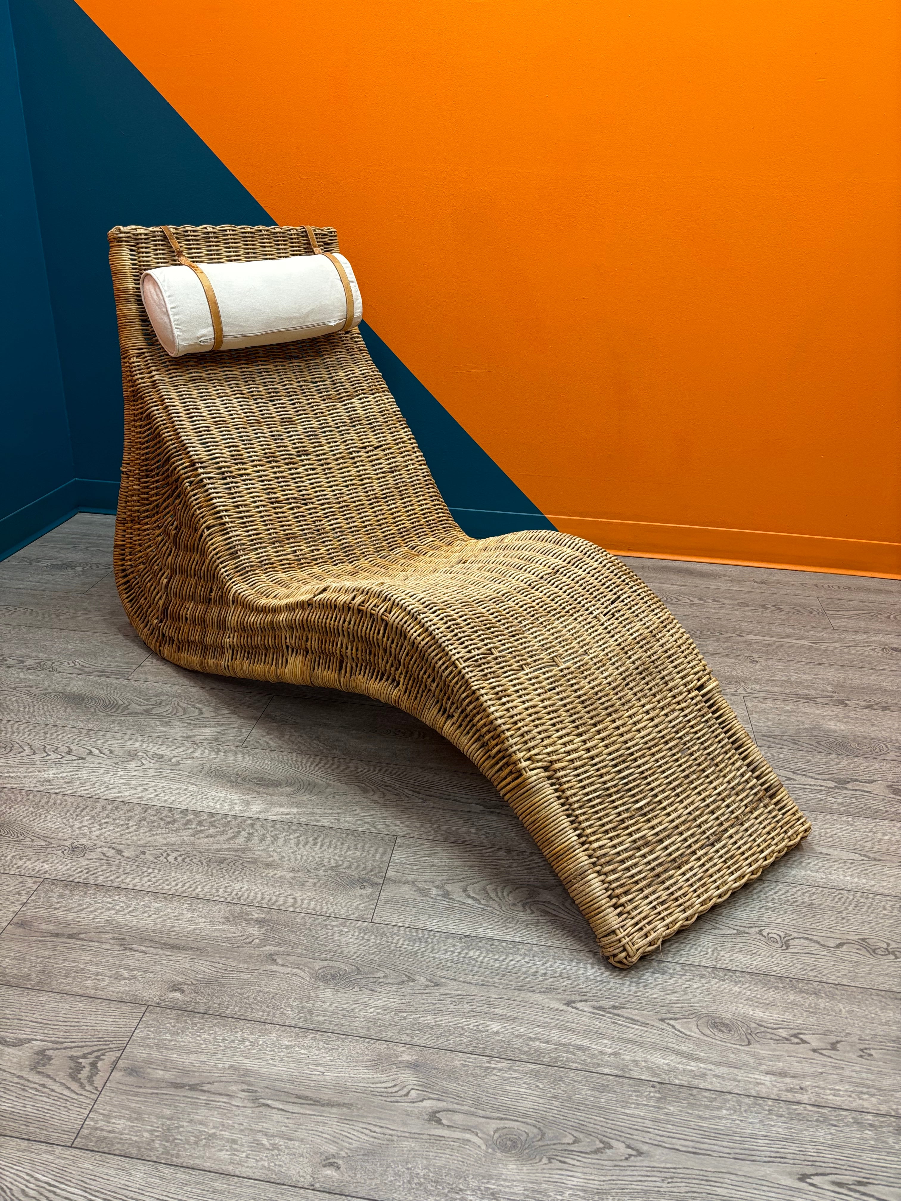 Rattan Chaise Lounge Chair