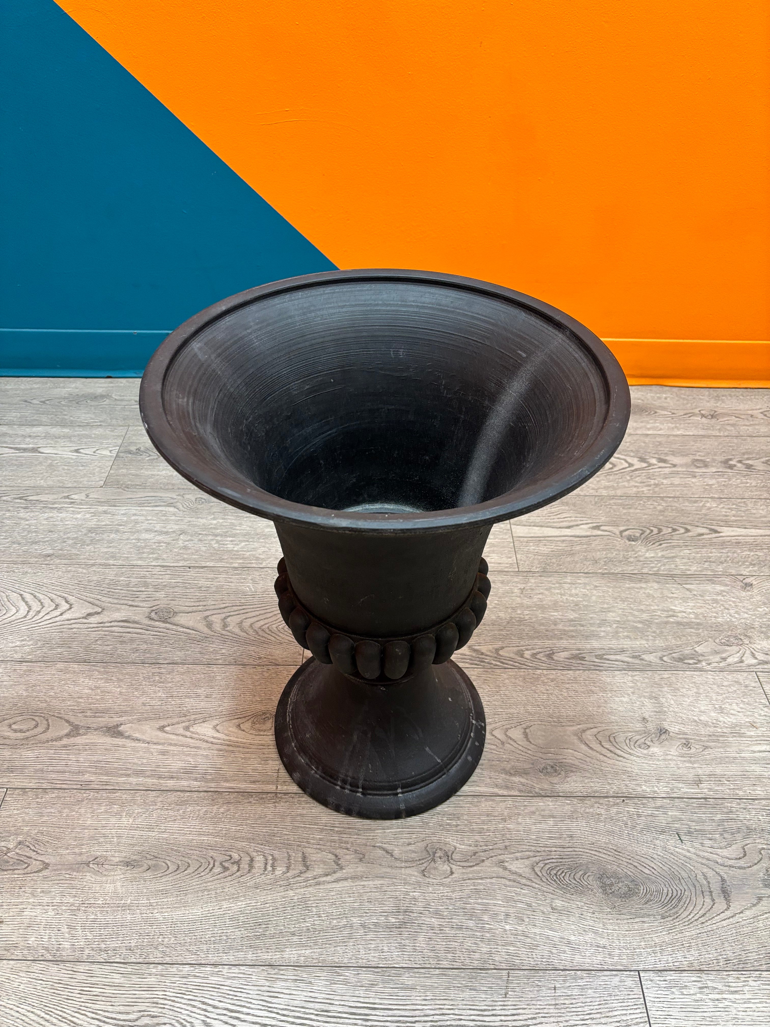 Round Plant Stand