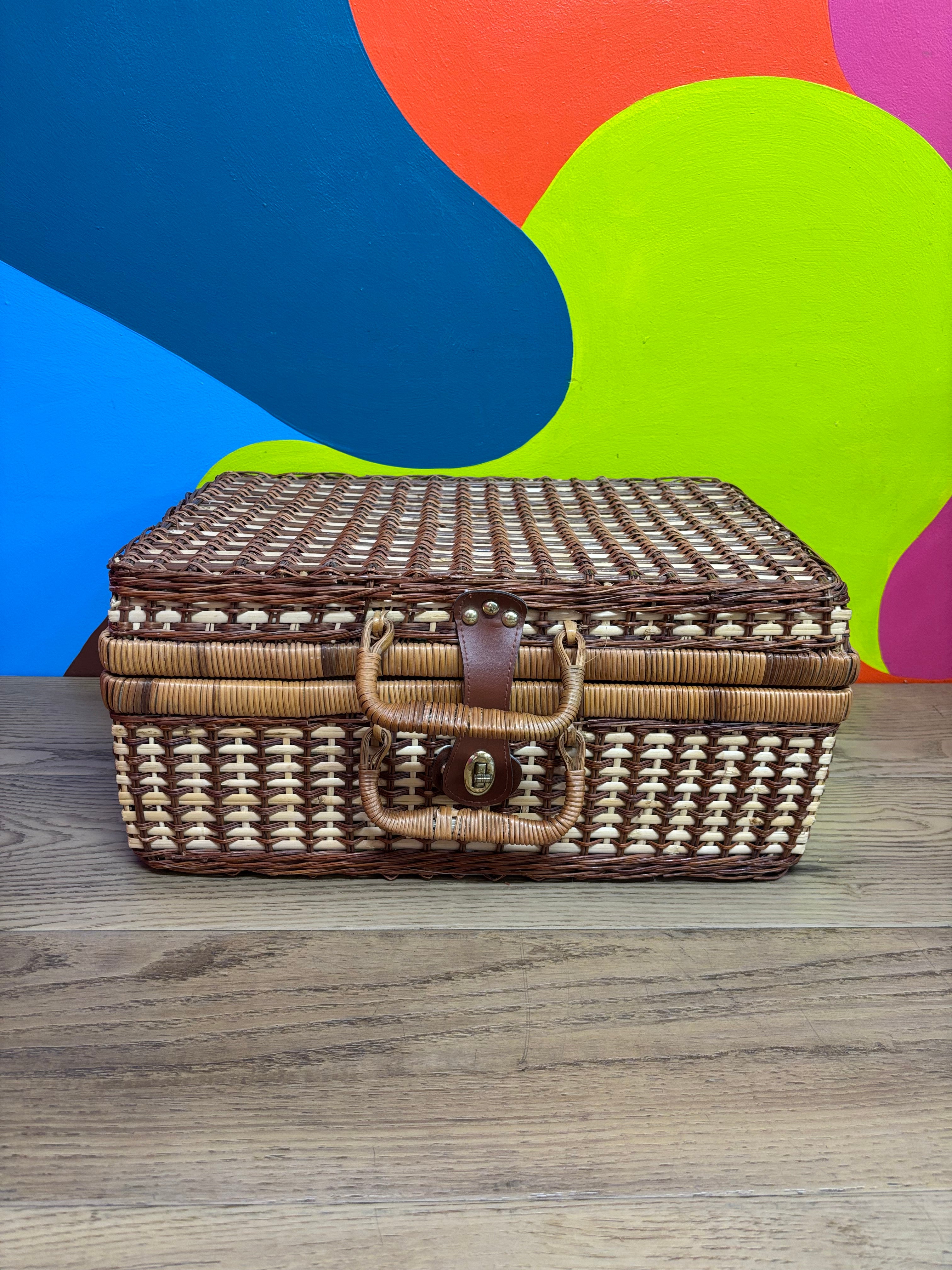 Wicker Picnic Basket Bundle