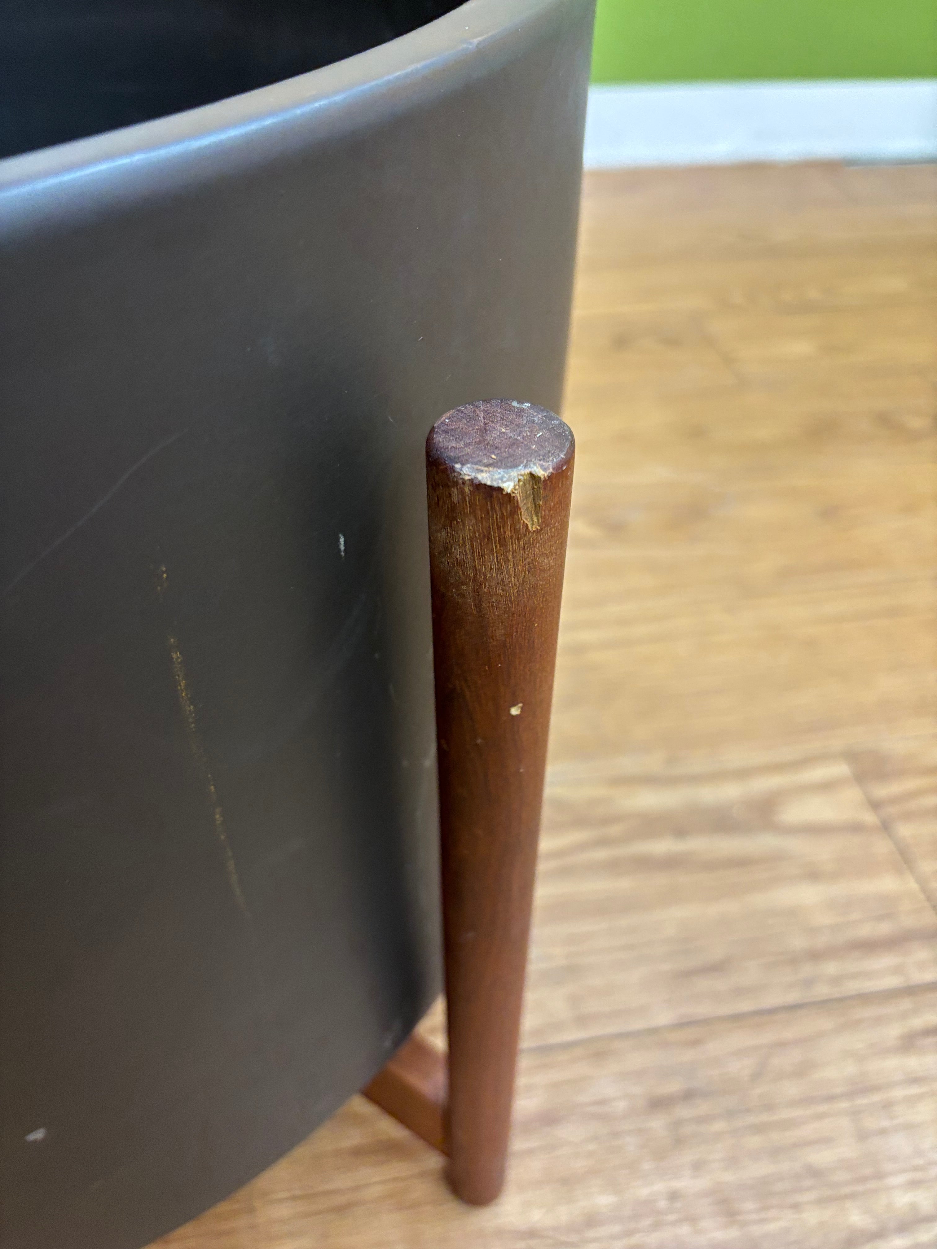 Case Study Large Ceramic Planter