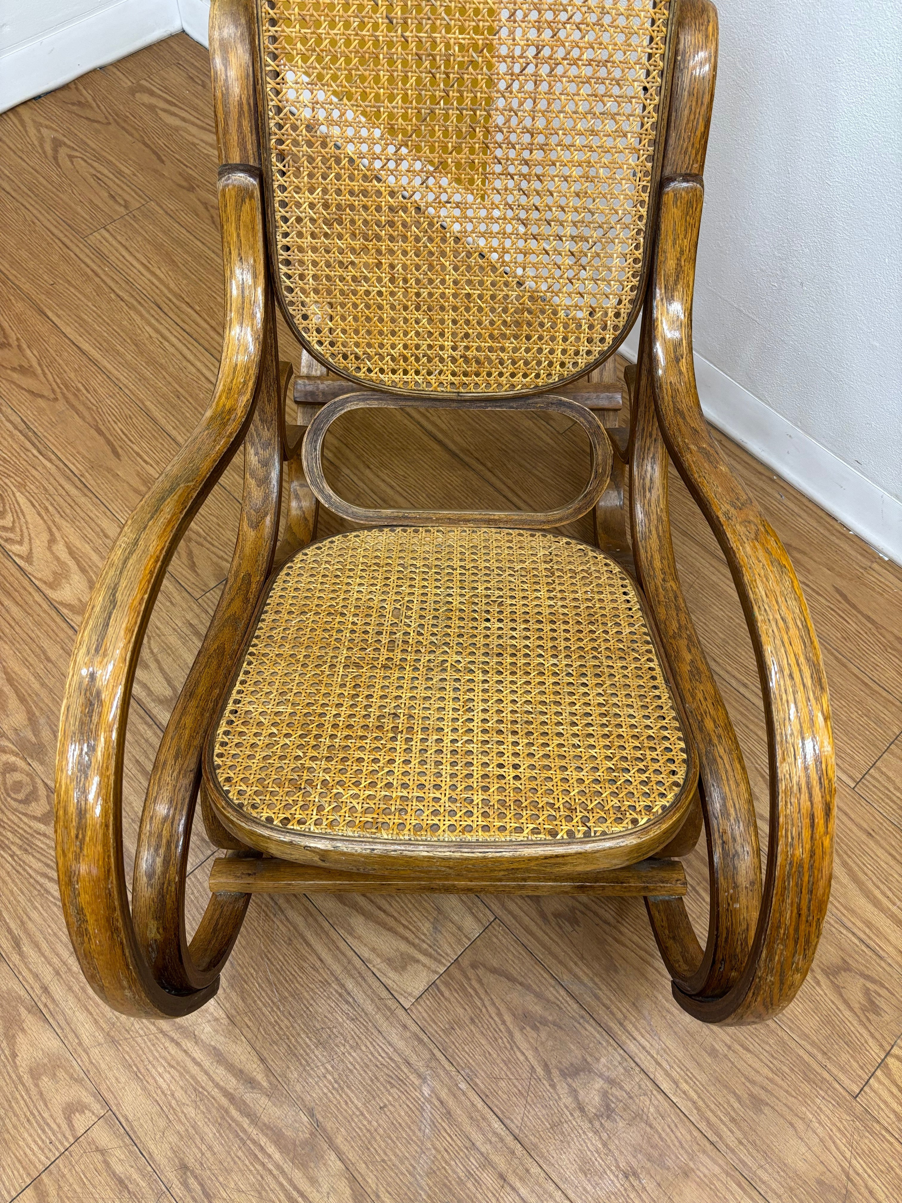Wood Rocking Chair