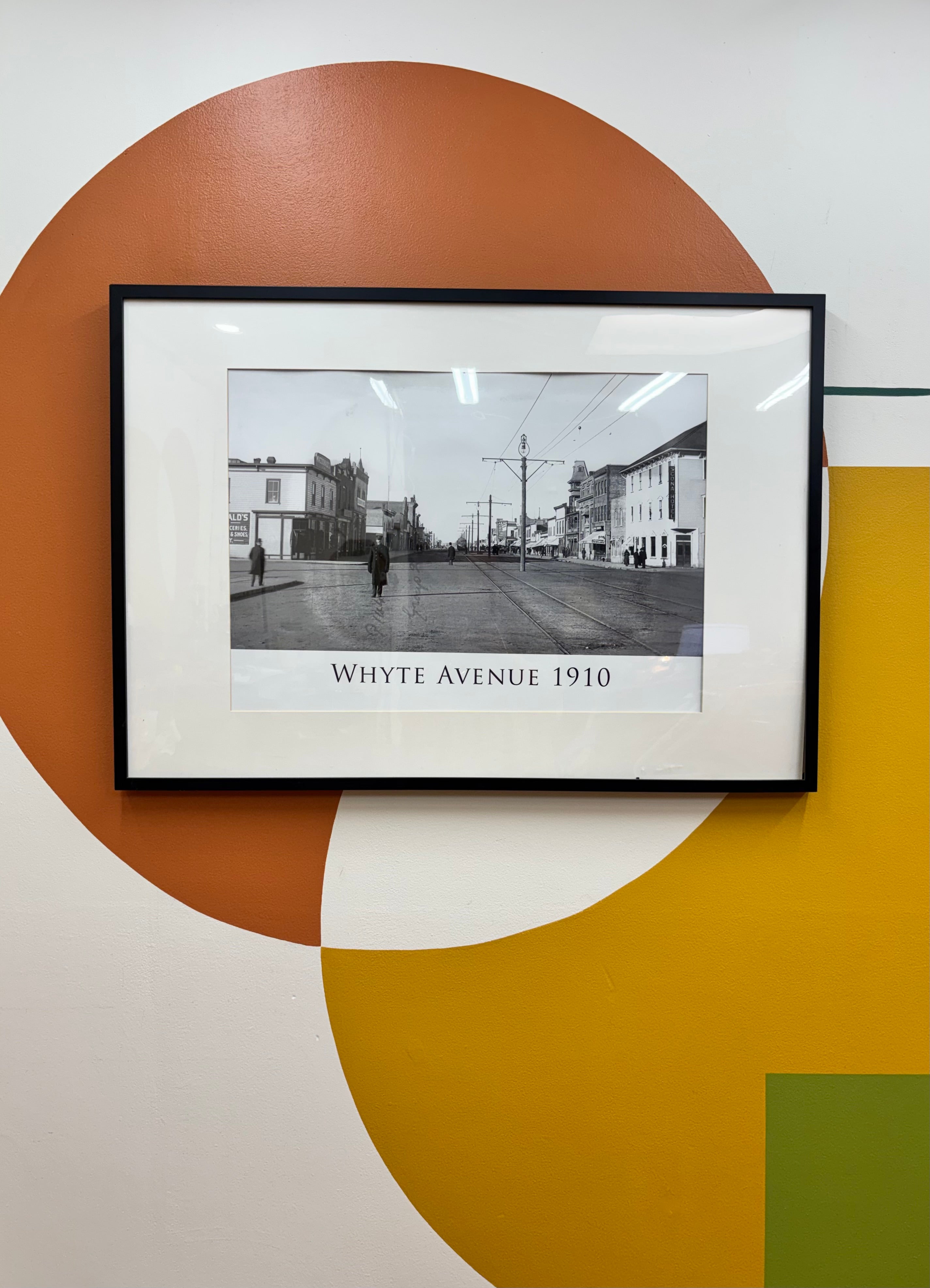 Large Framed Whyte Avenue 1910 Print