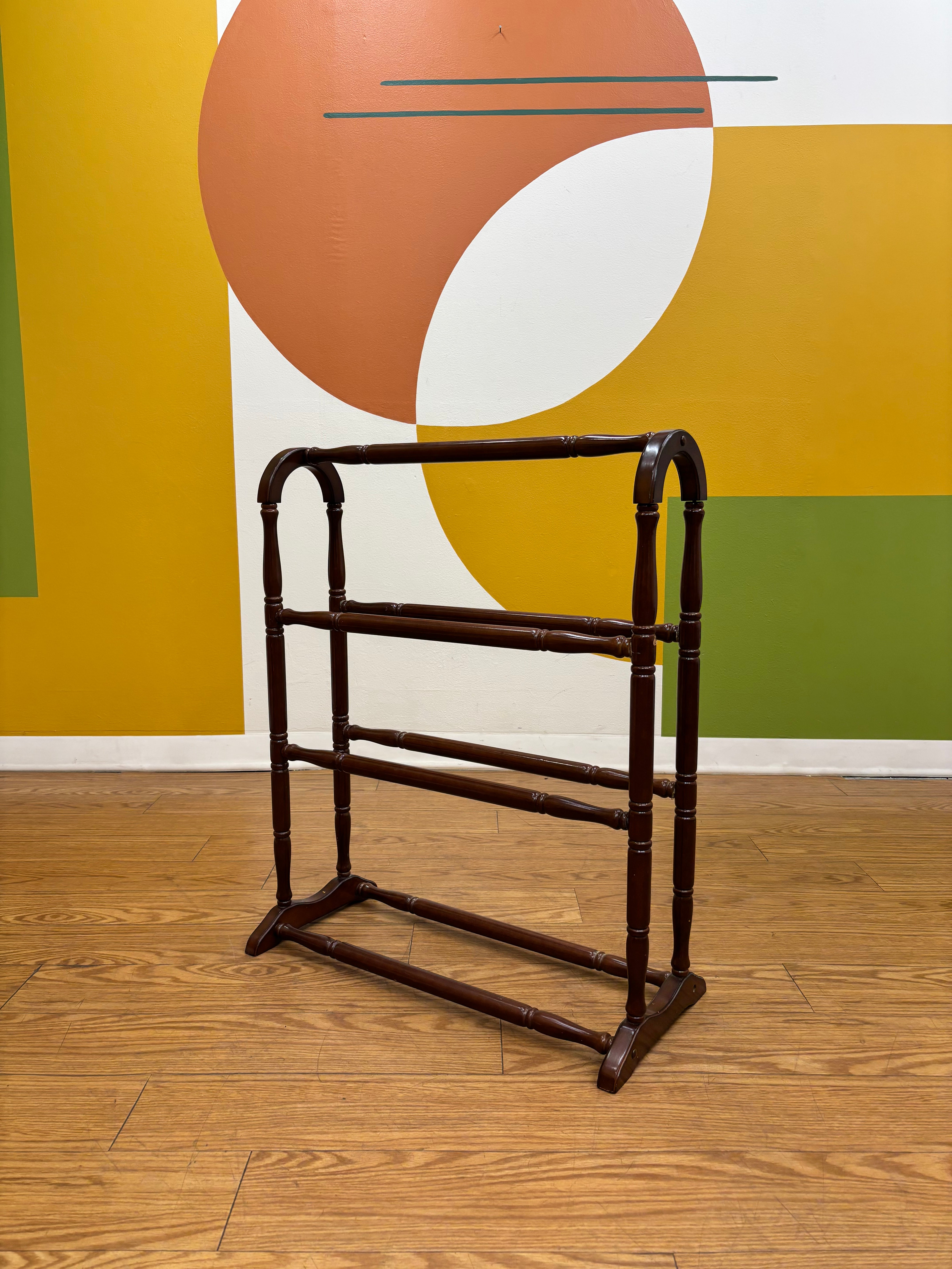 Wood Quilt Stand