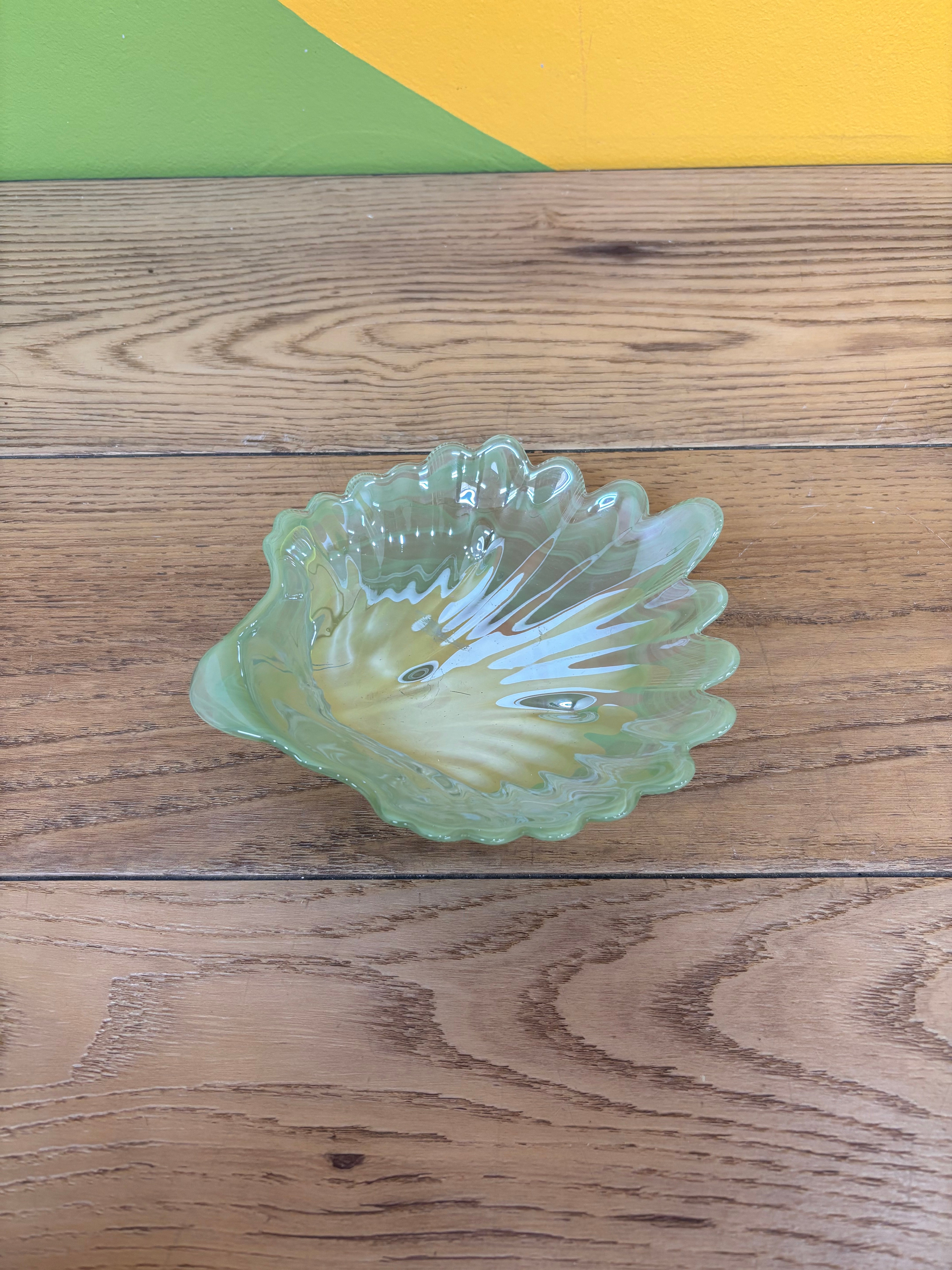 Green Shell Dish
