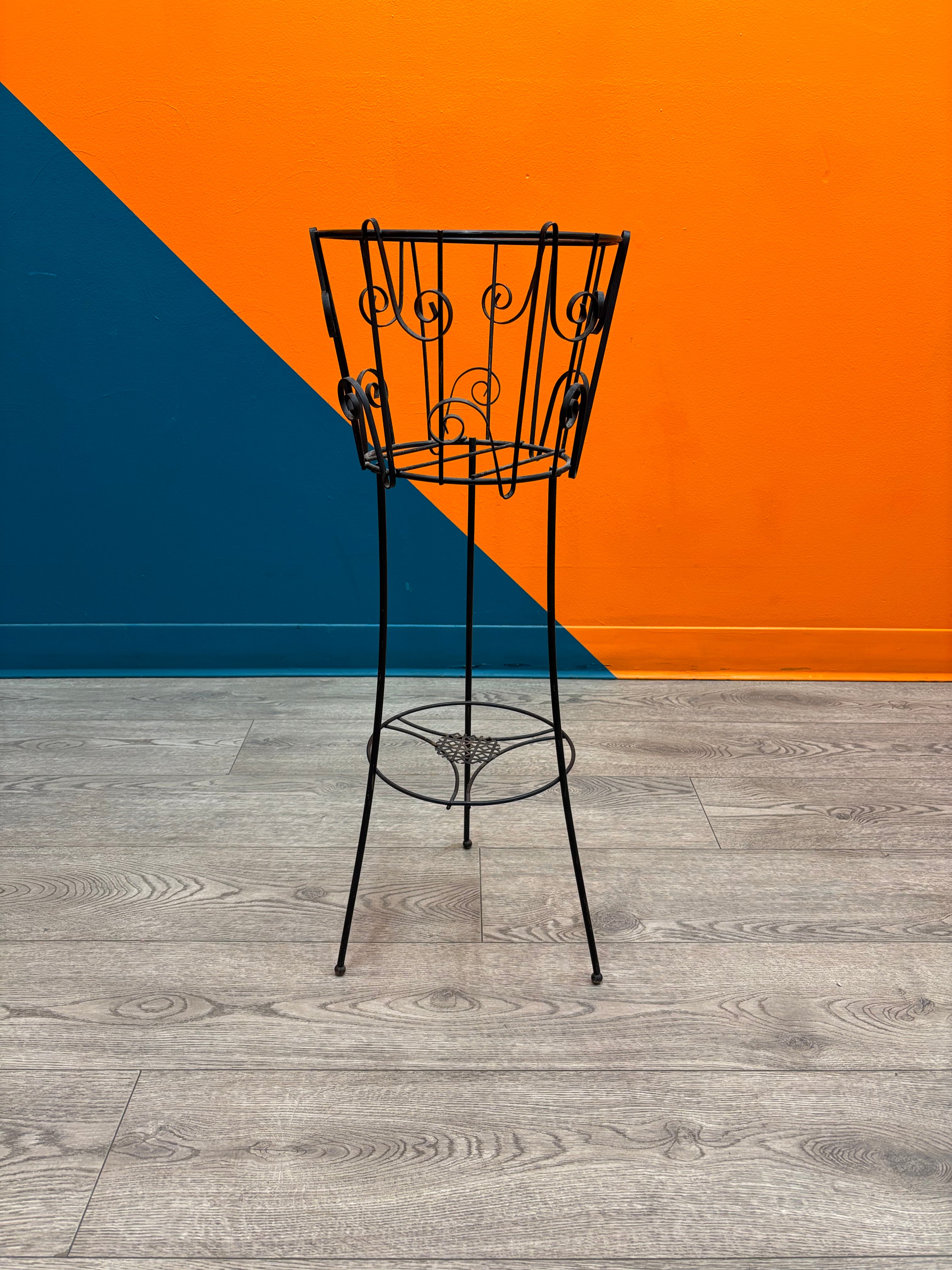 Black Metal Plant Stand