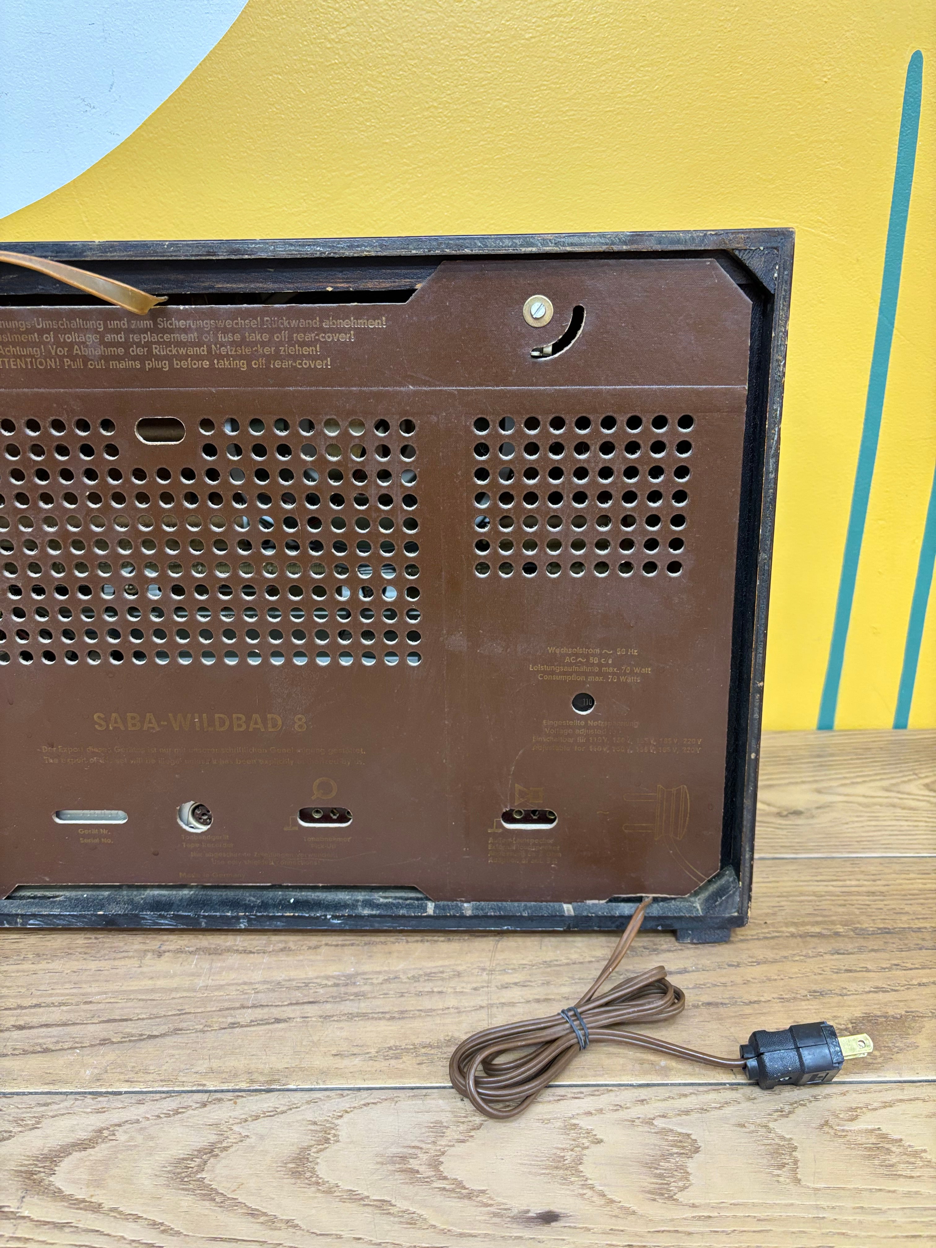 Saba Wildbad 8 Tube Radio