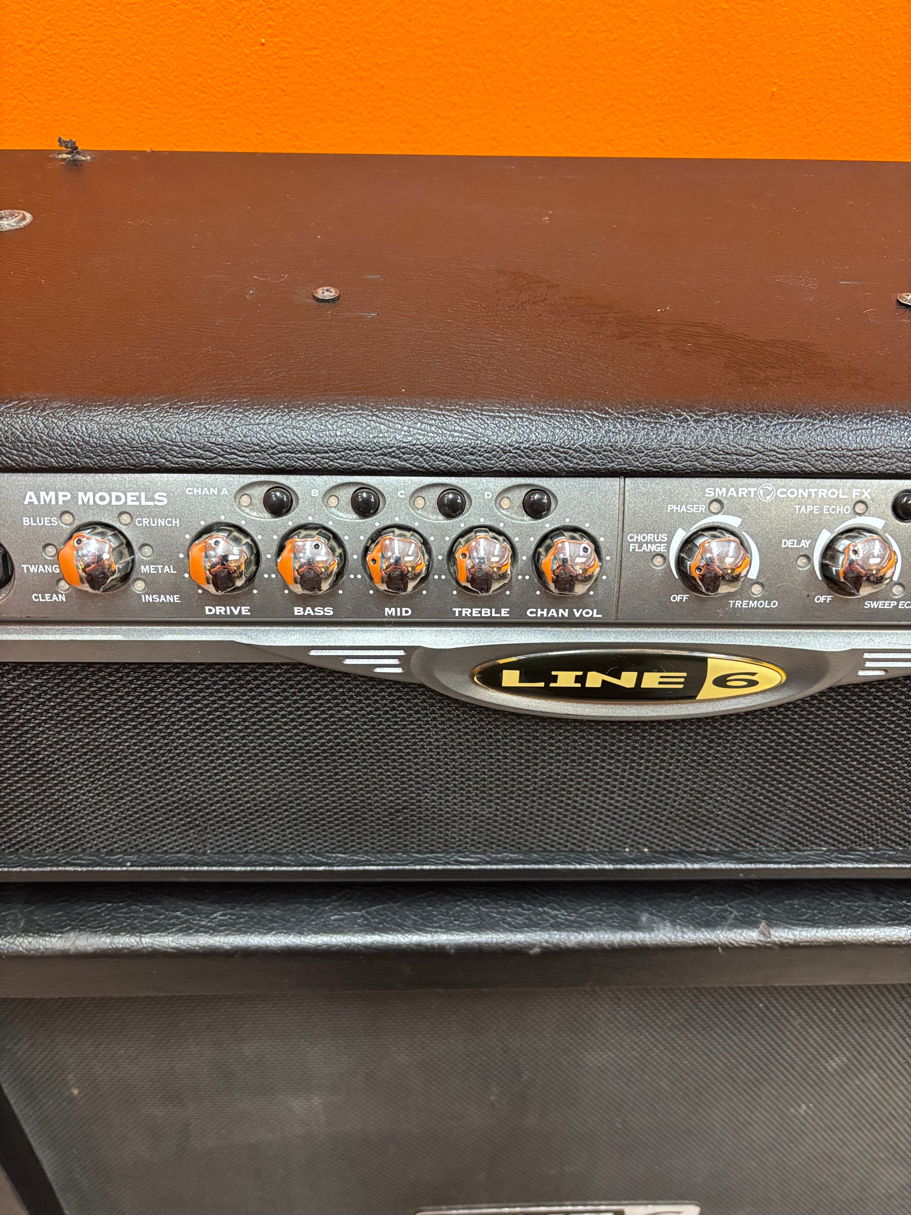Line 6 Spider II Guitar Amplifier Head + Speaker Cabinet