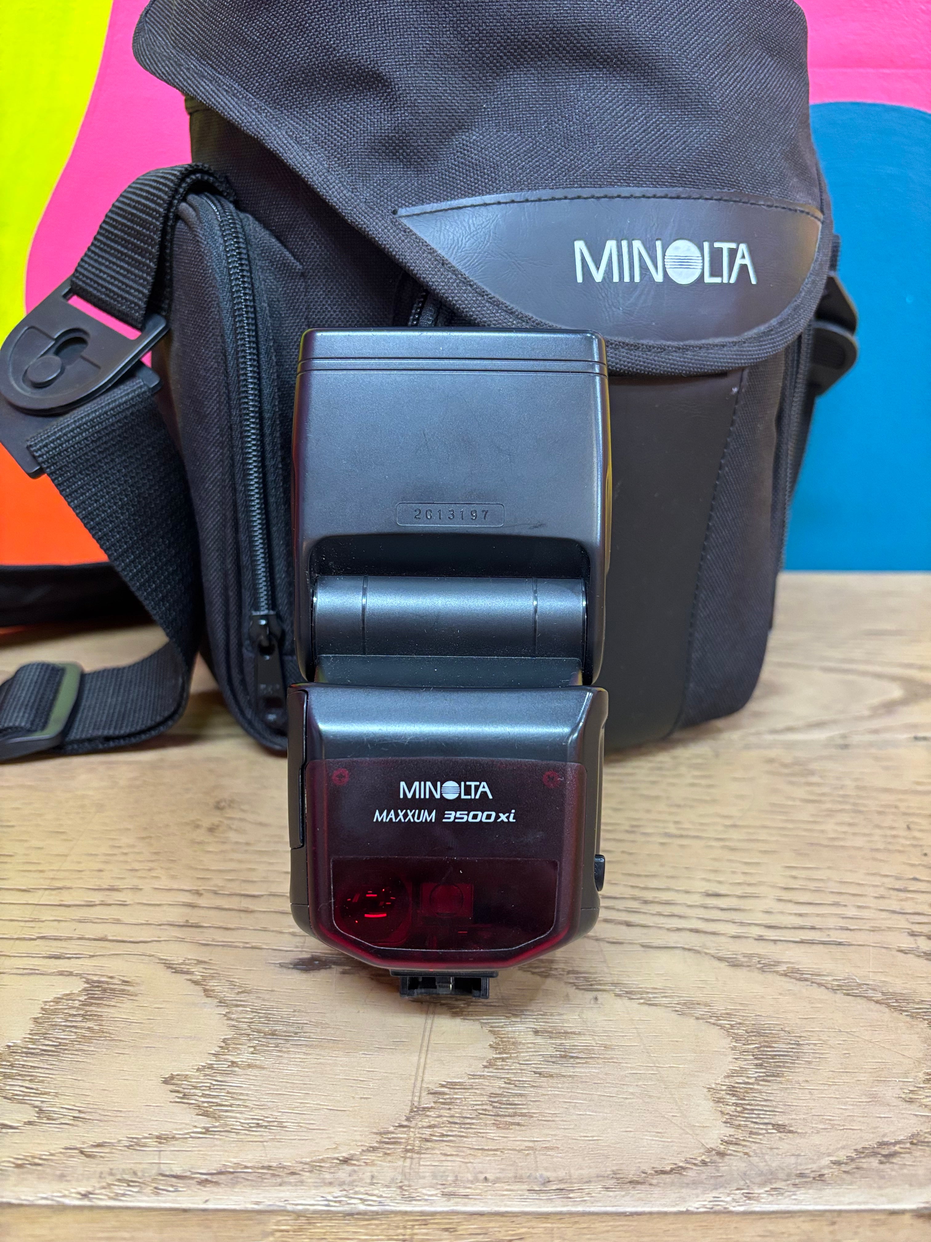 Minolta ST si Film Camera Bundle