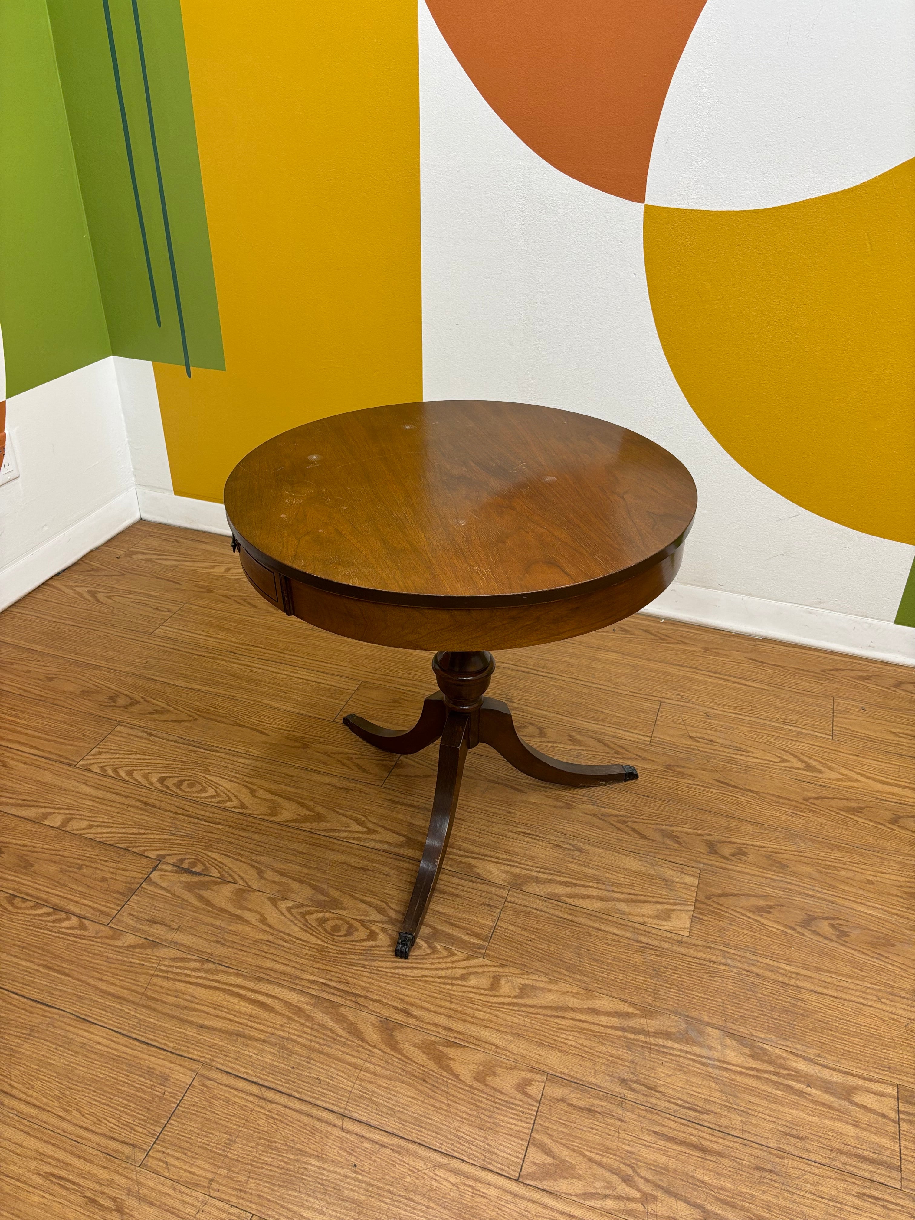 Round Side Table