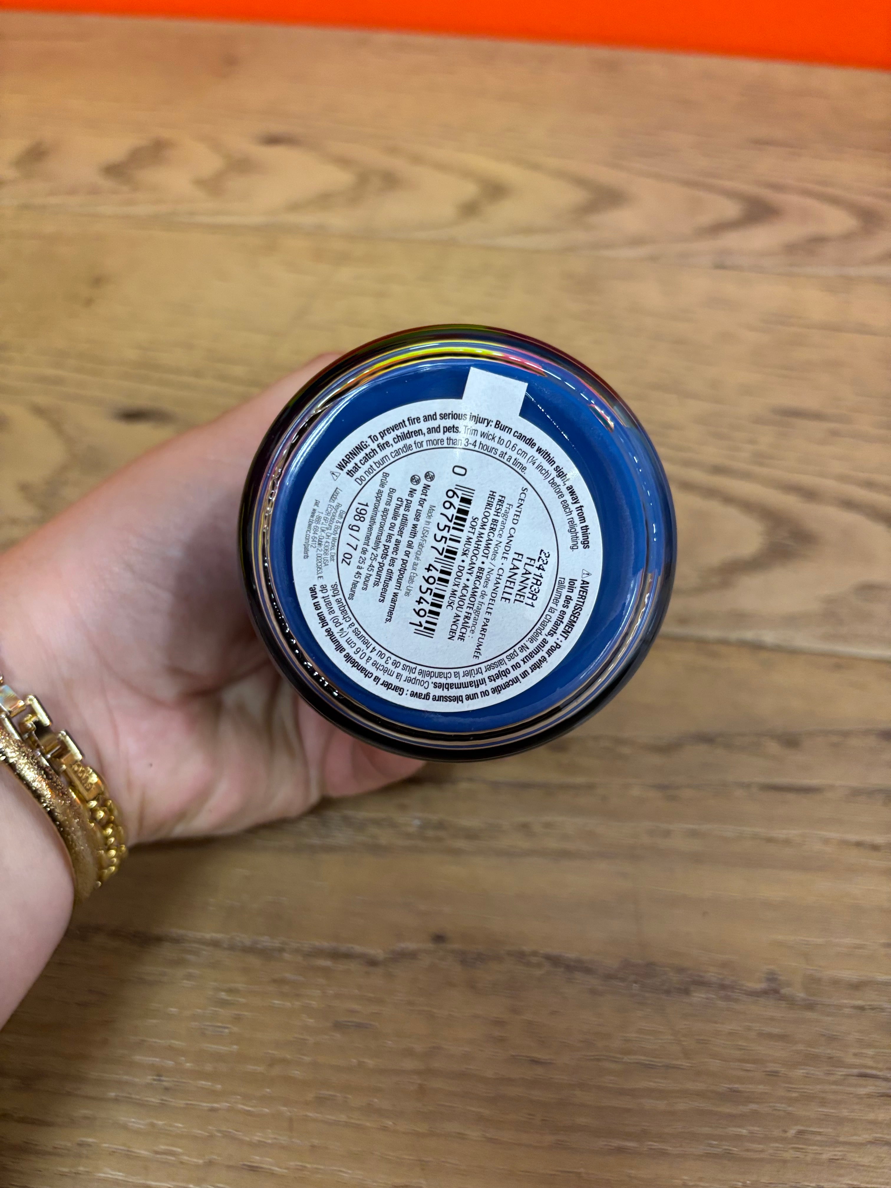 1 Wick Flannel Scented Candle
