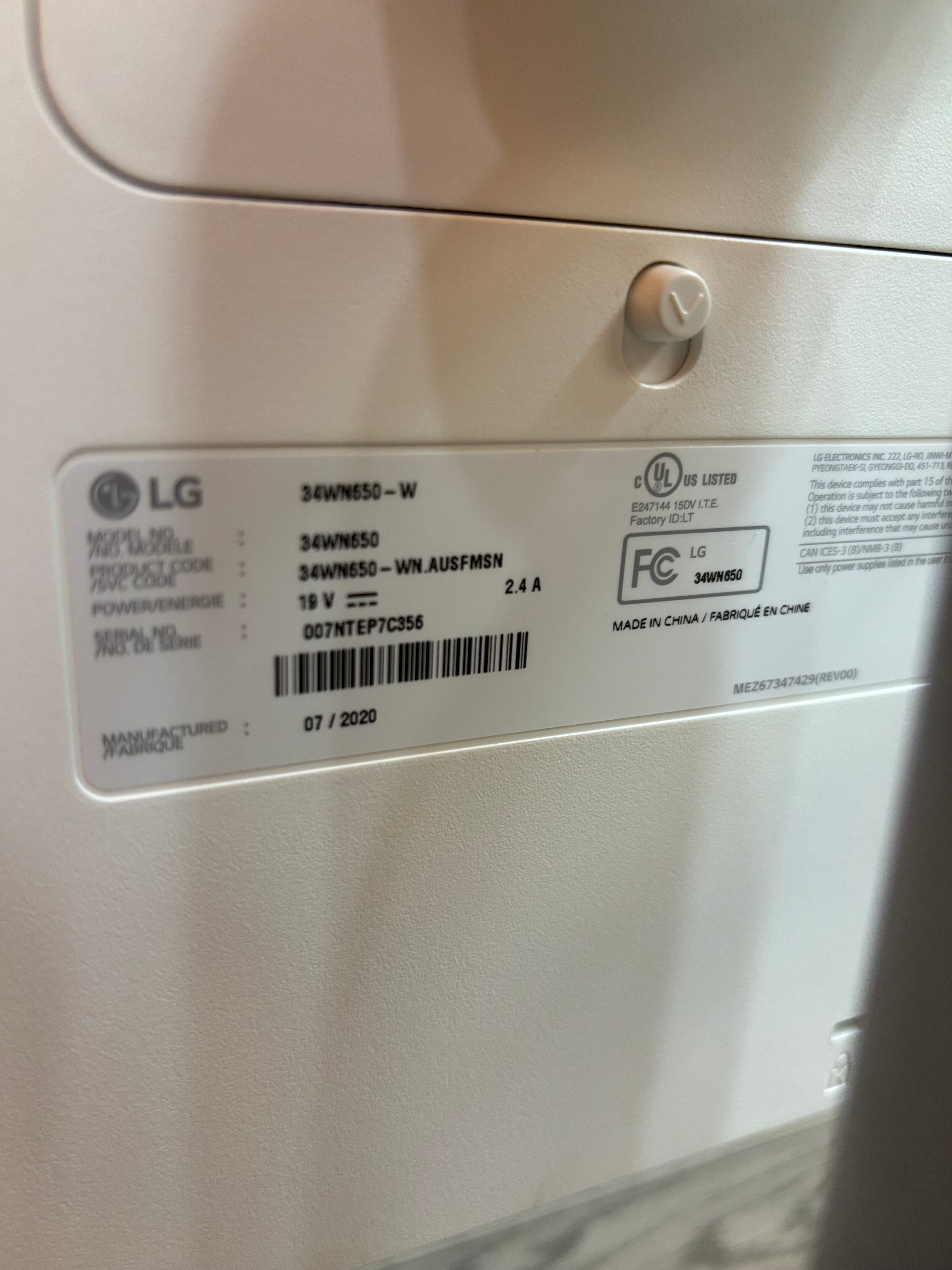 LG 34" Ultra Wide Monitor (34WN850-W)