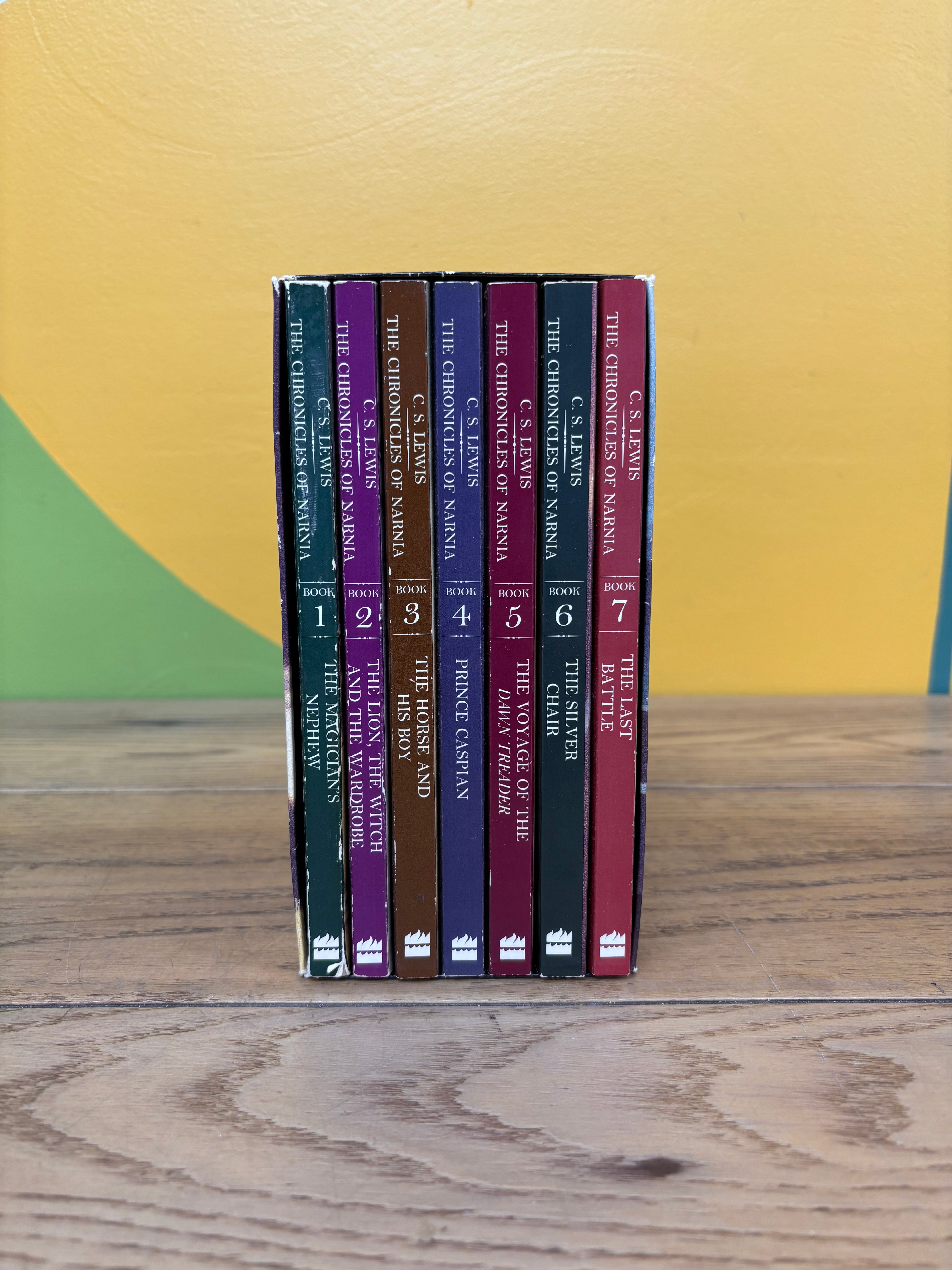The Chronicles of Narnia Paperback Box Set 1994