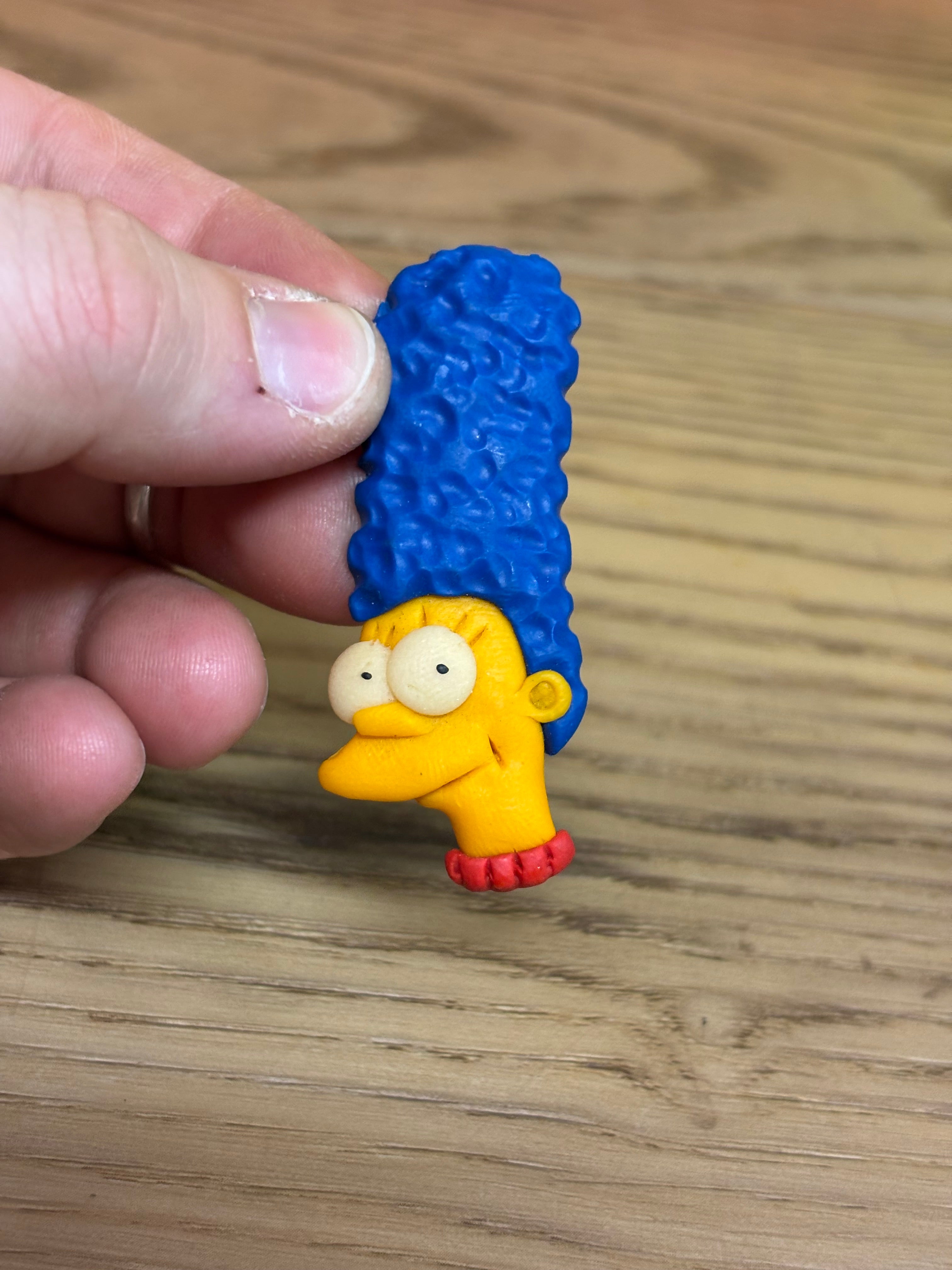 Marge & Homer Simpson Pins