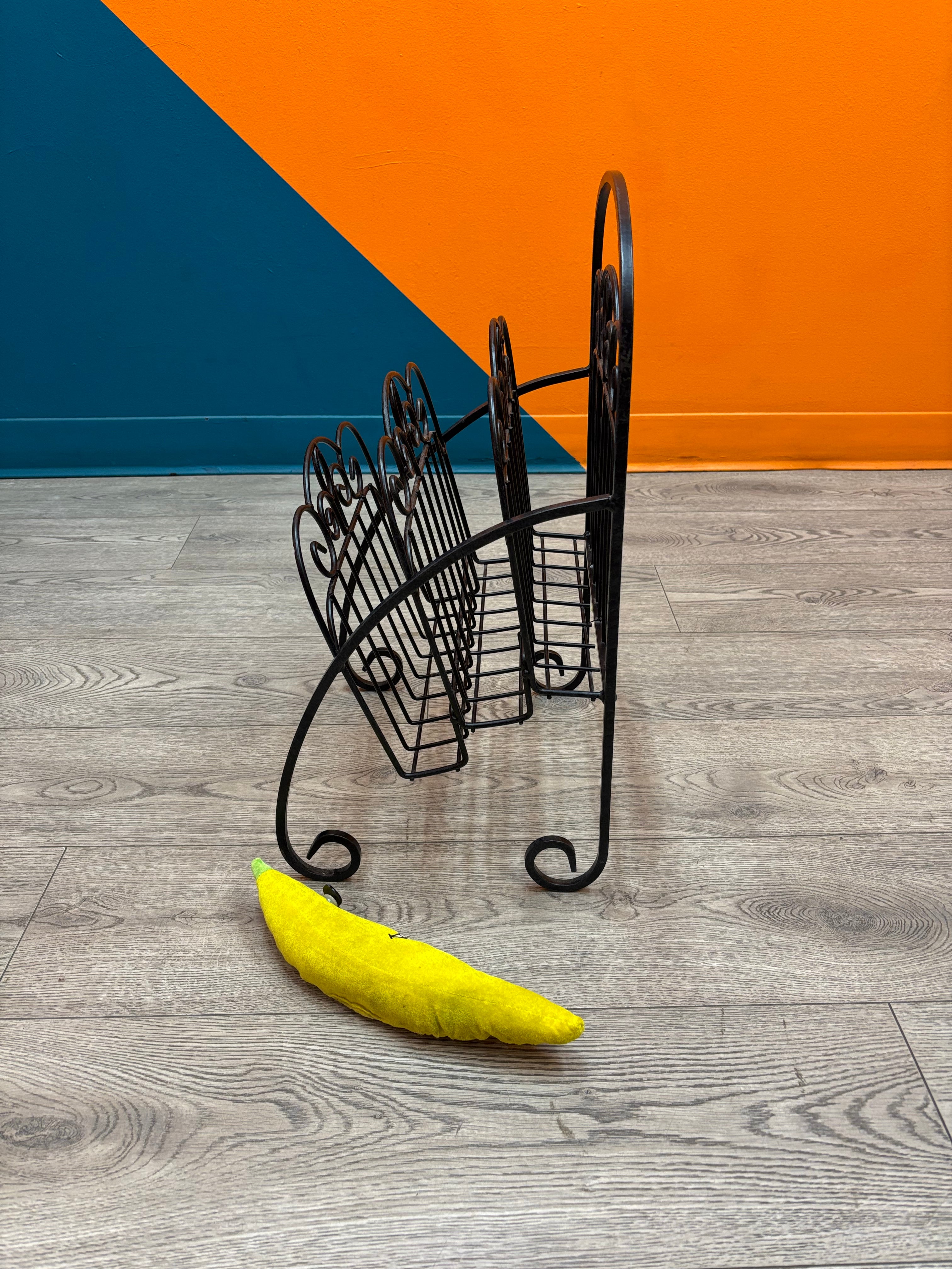 Metal Magazine Rack