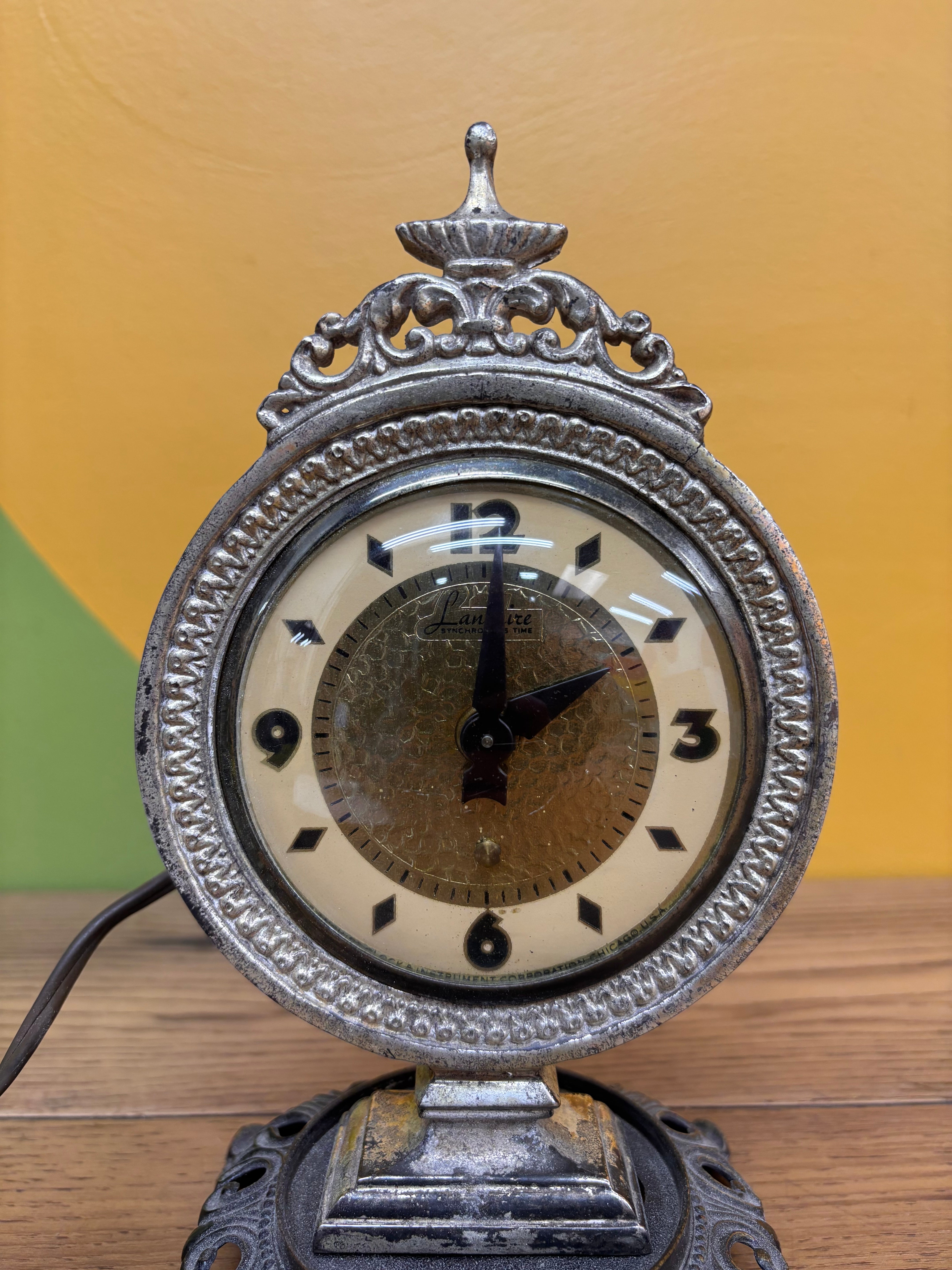 Electric Mantle Clock