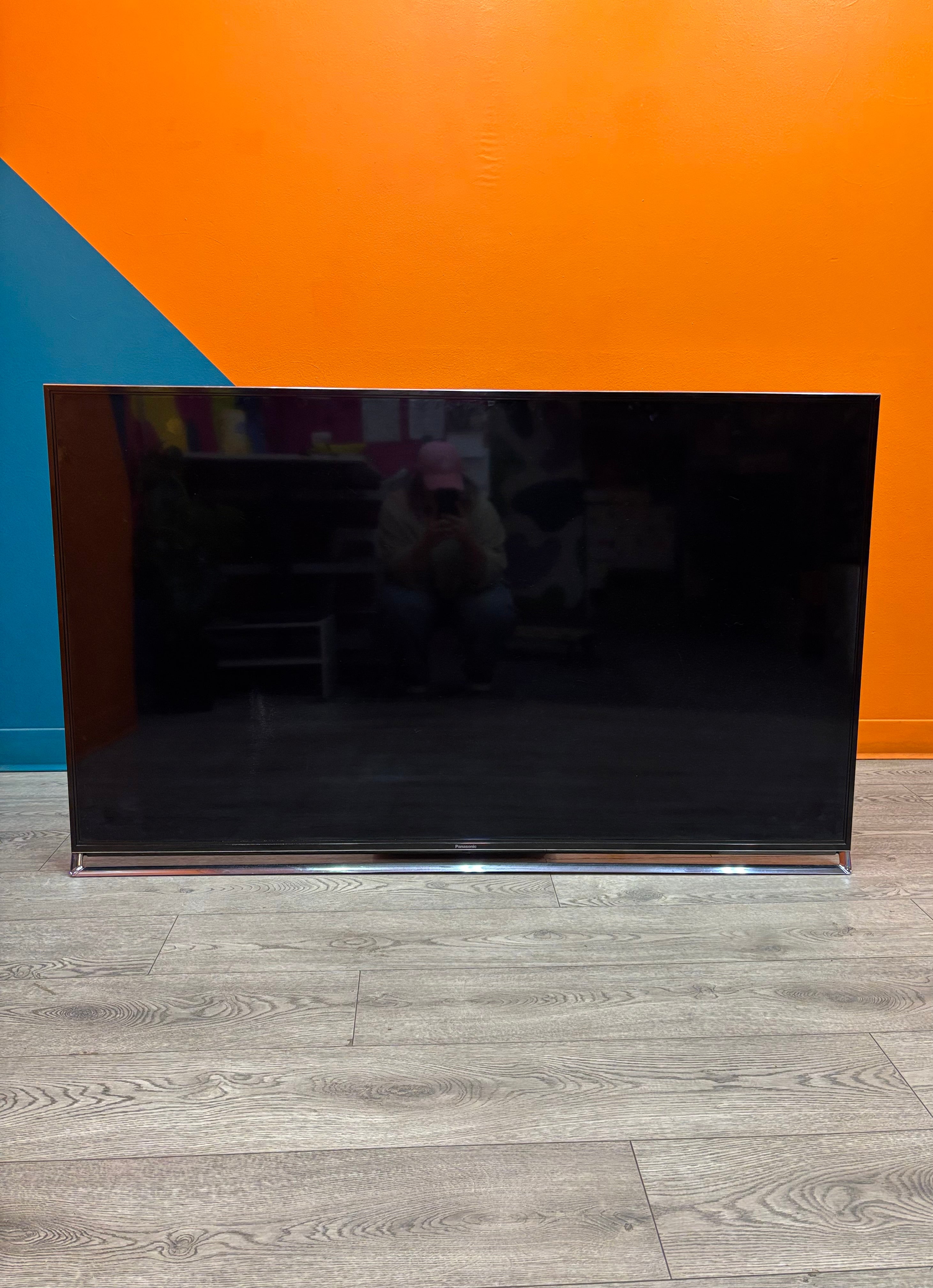 Panasonic LED LCD TV (TC-65AX800U)