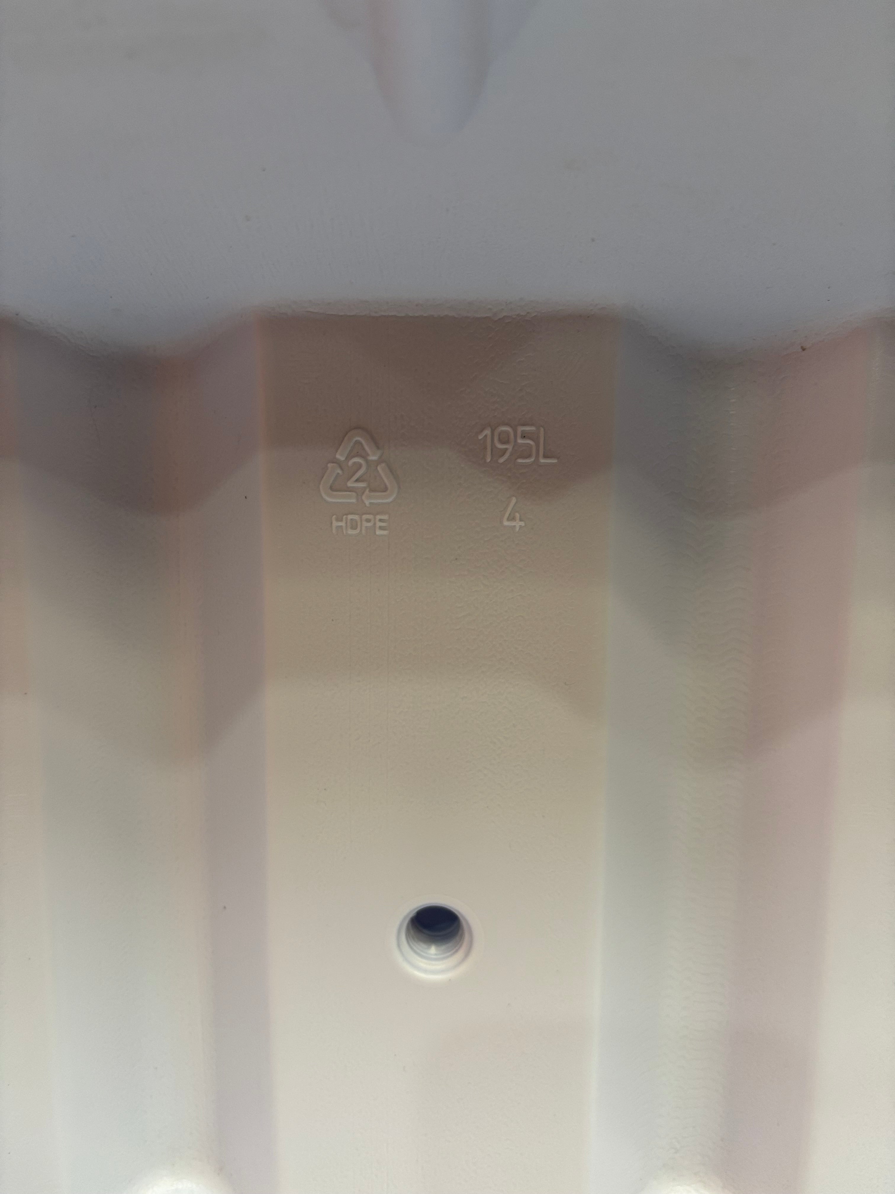 Blue & White 195L Rubbermaid Cooler