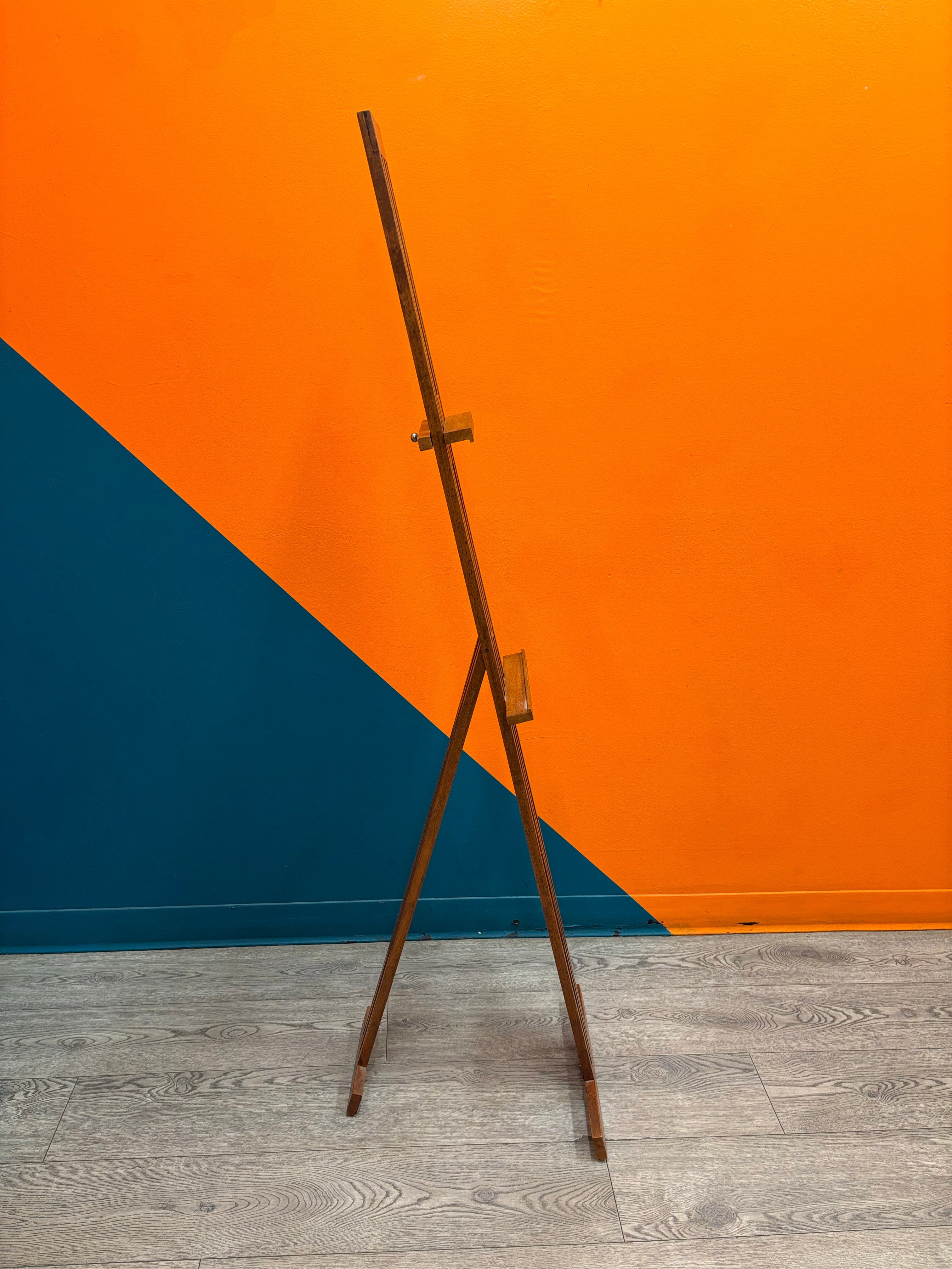 Wood Easel