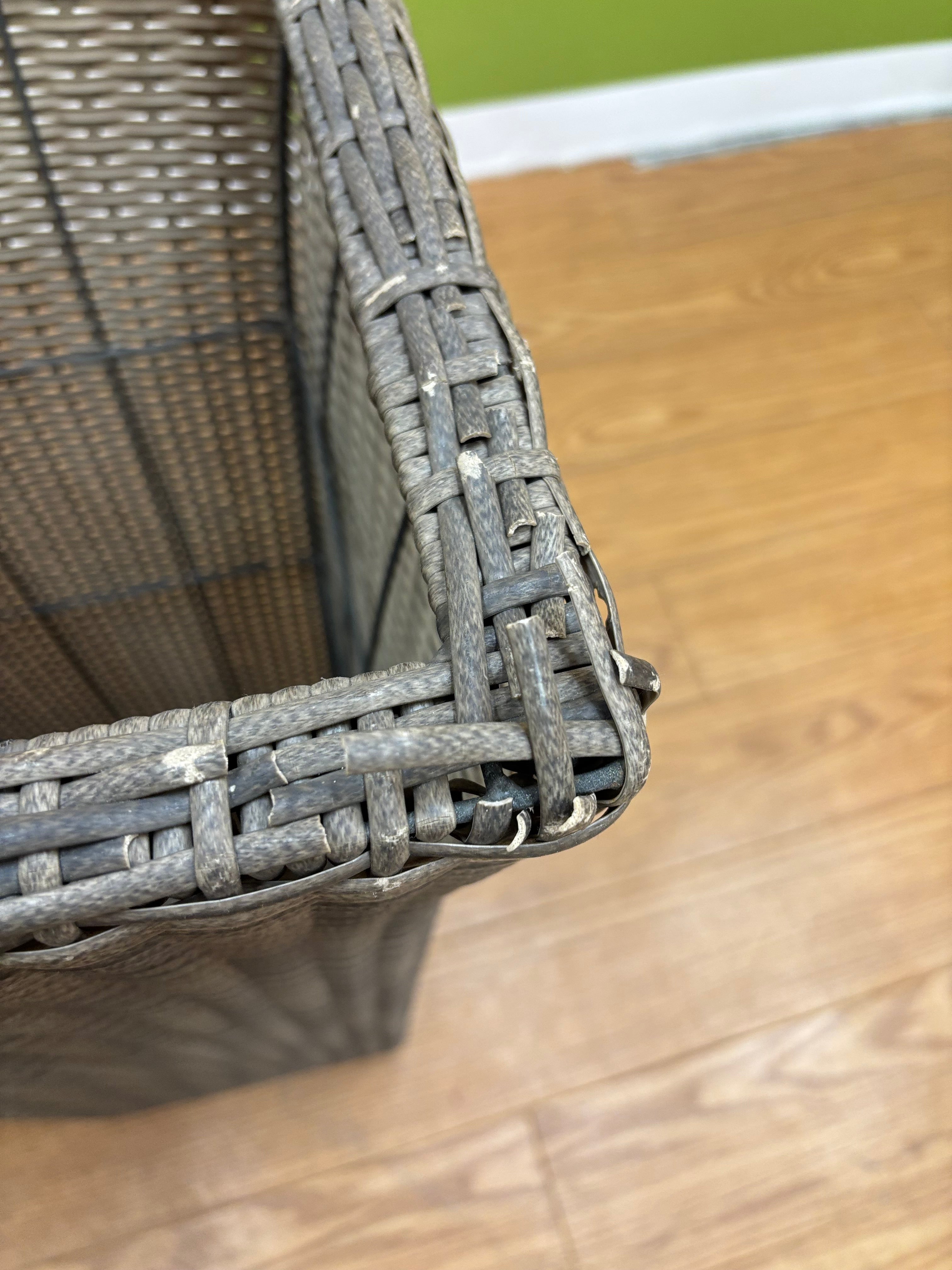 Set of 2 Wicker Planters