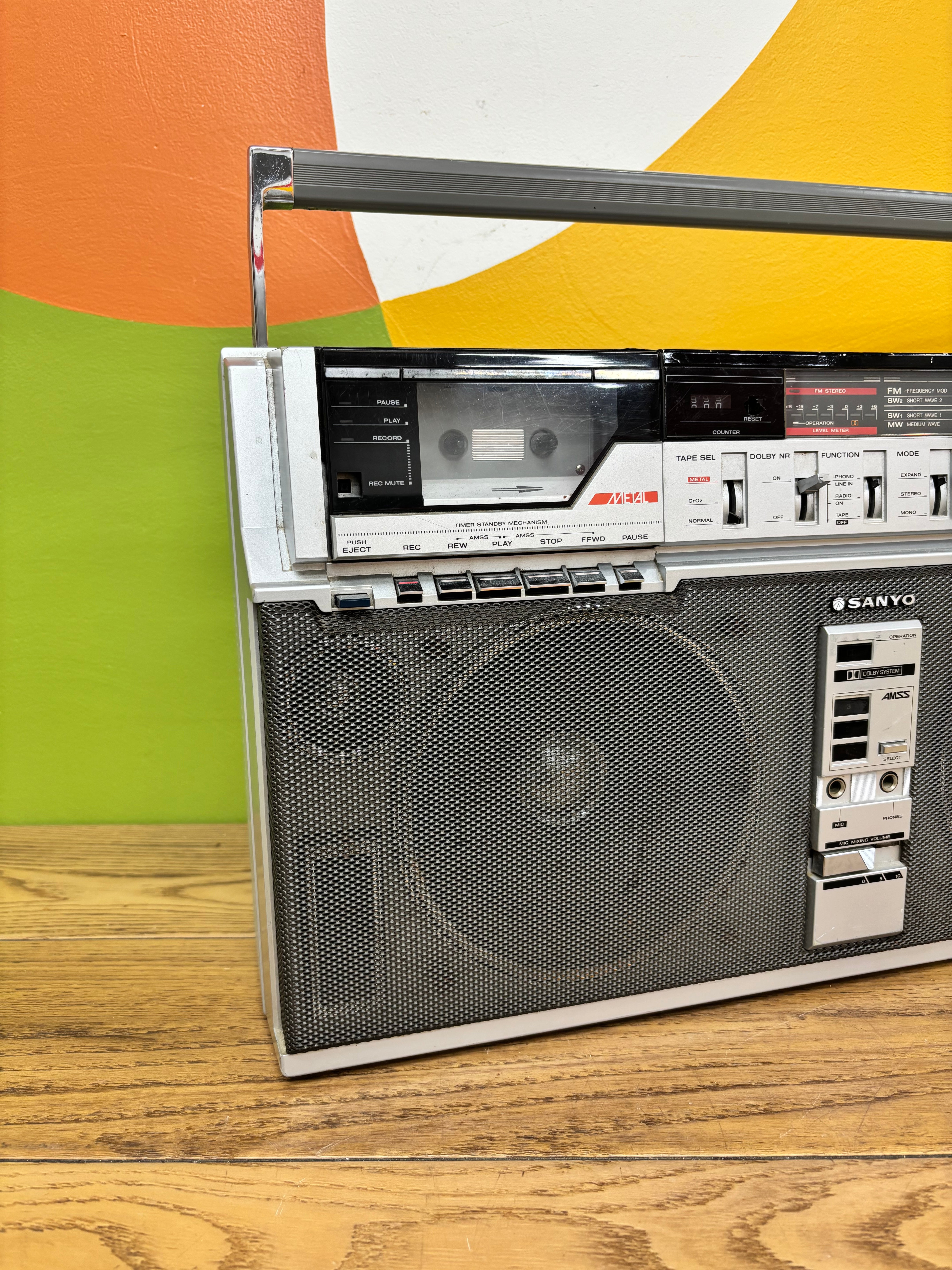 Sanyo M-X650 Radio Cassette Recorder Boombox