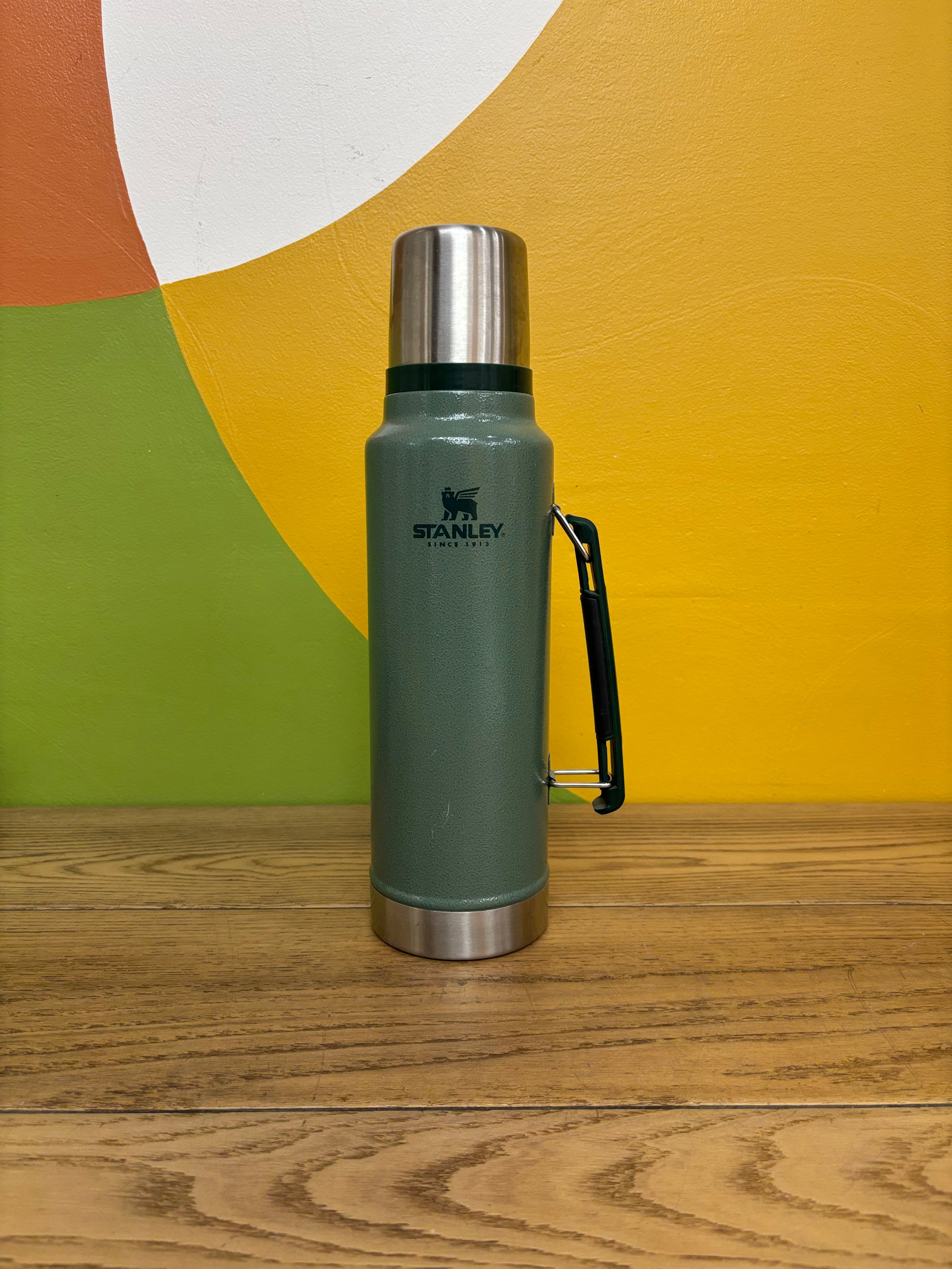 Stanley Classic Vacuum Bottle