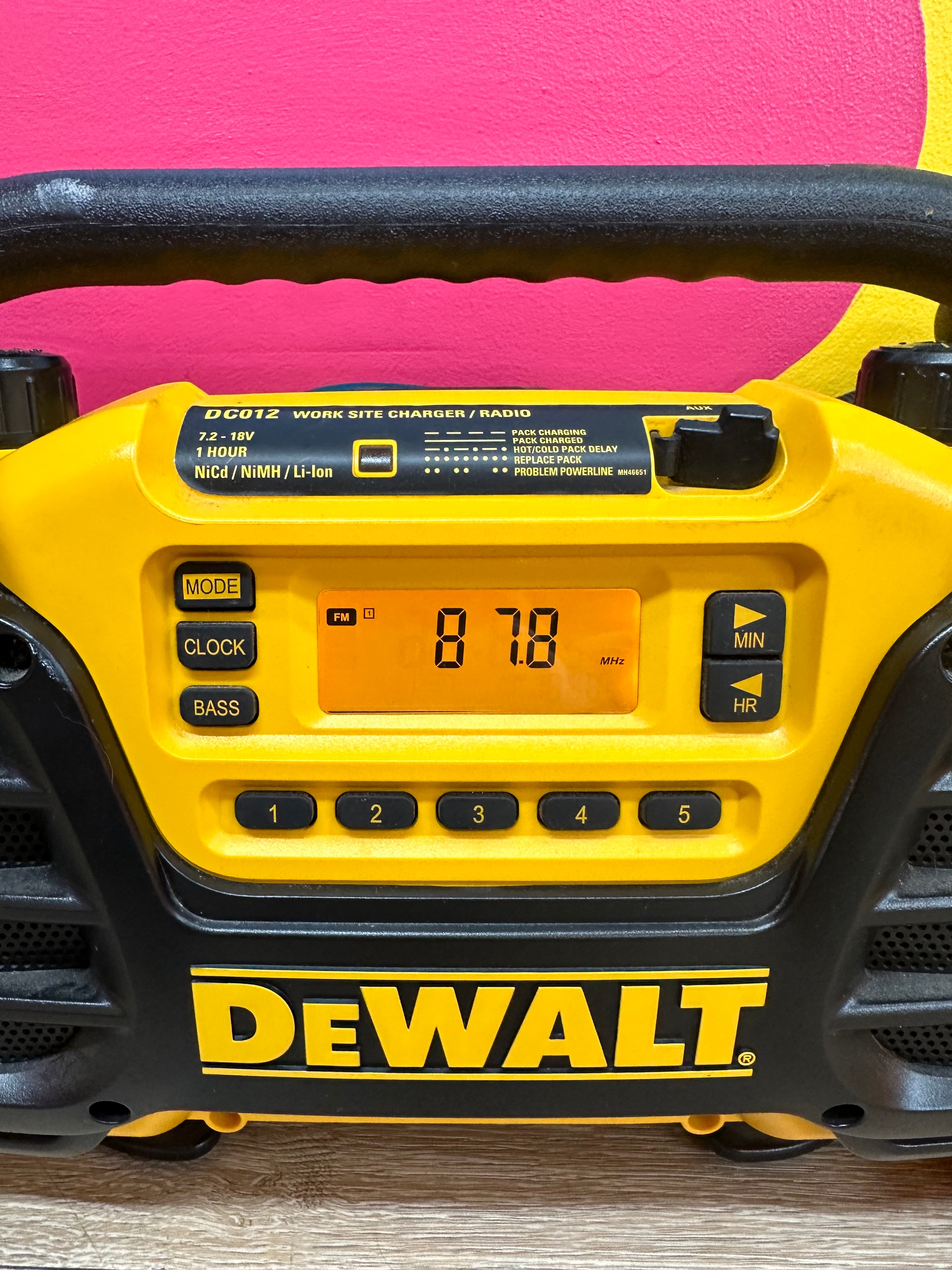 Dewalt Worksite Charger/Radio