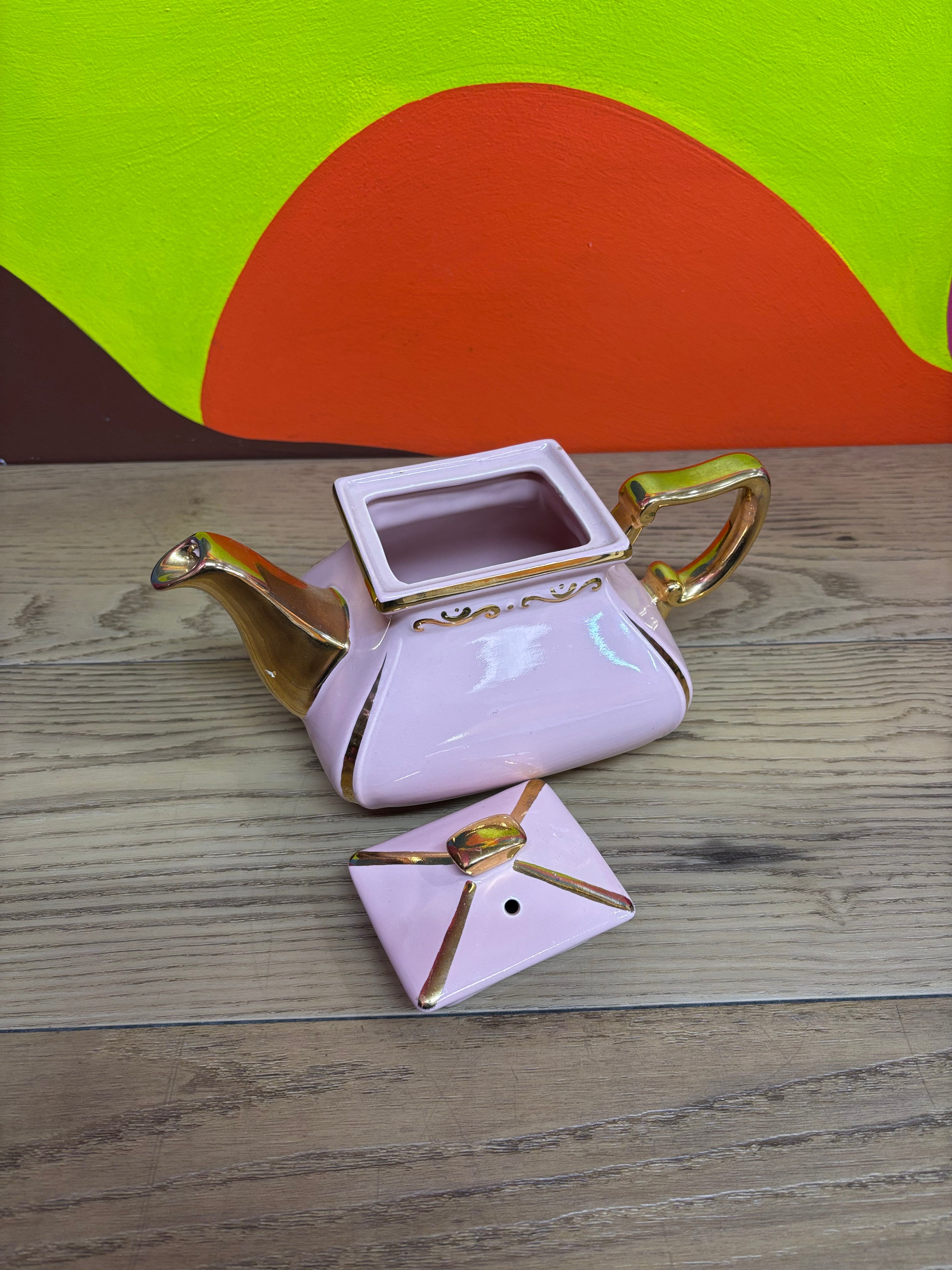 Pink Teapot (Ellgreave Pottery Co.)