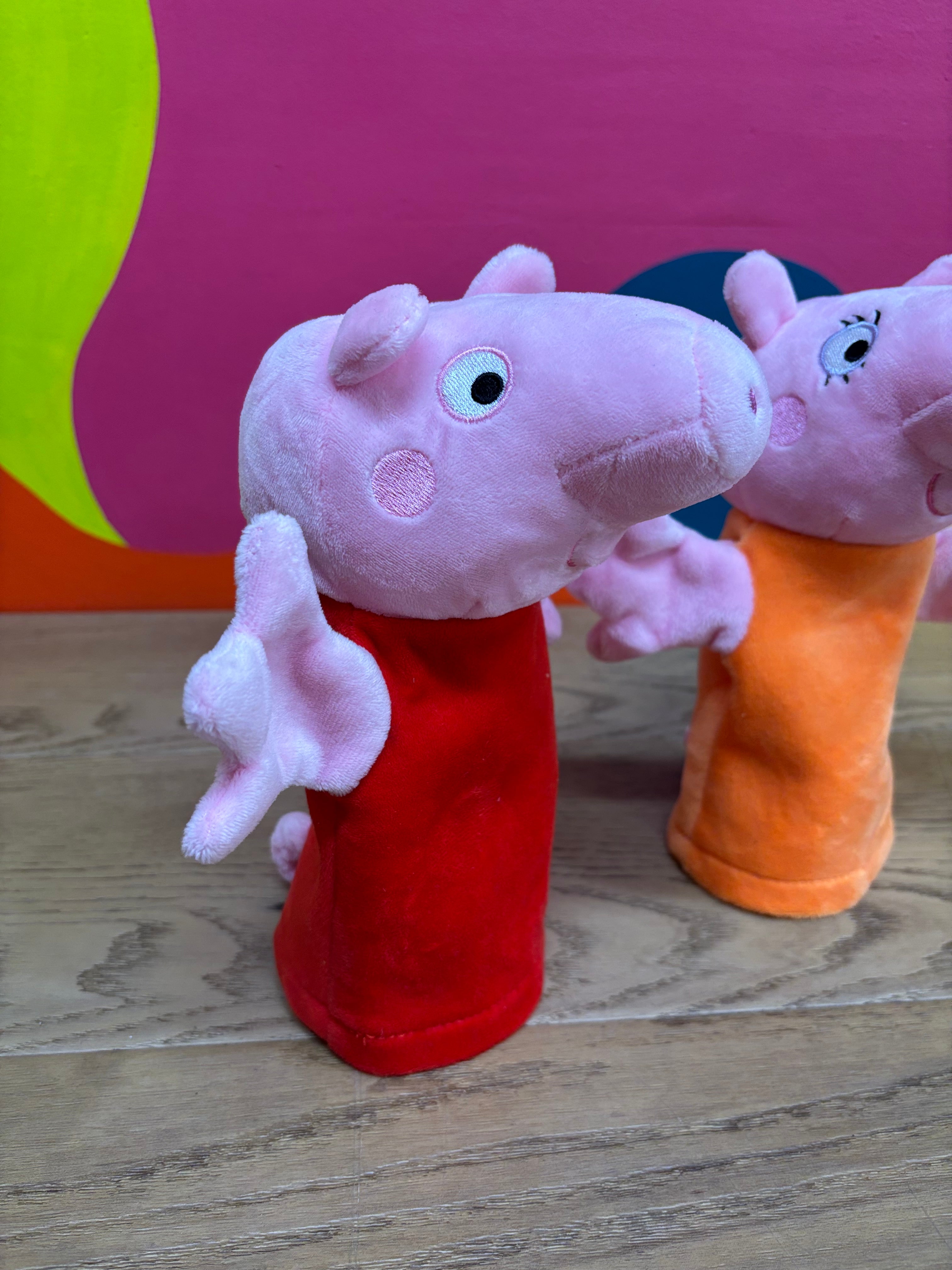 Peppa Pig & Mommy Pig Hand Puppet's