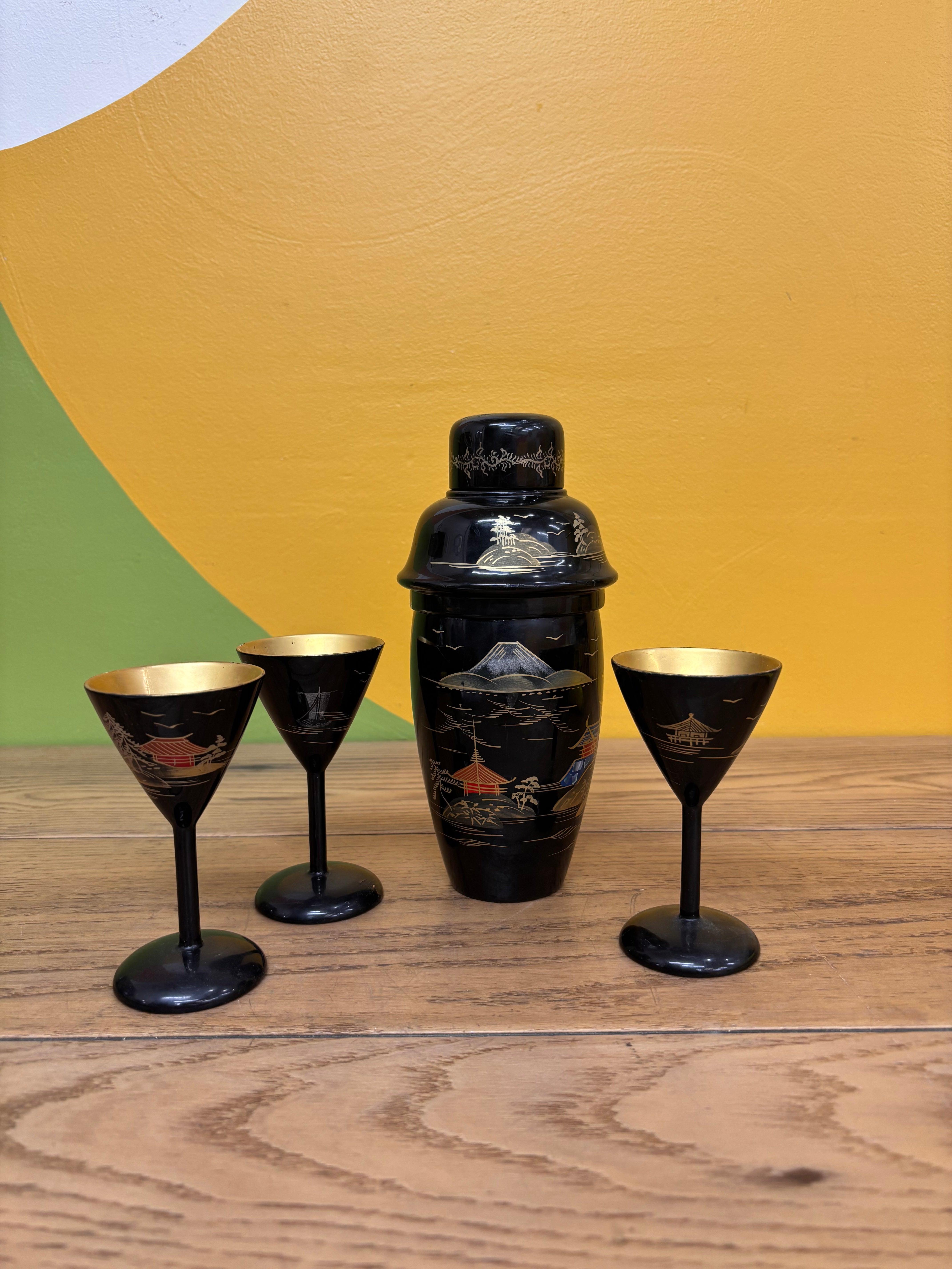 Lacquer Cocktail Set