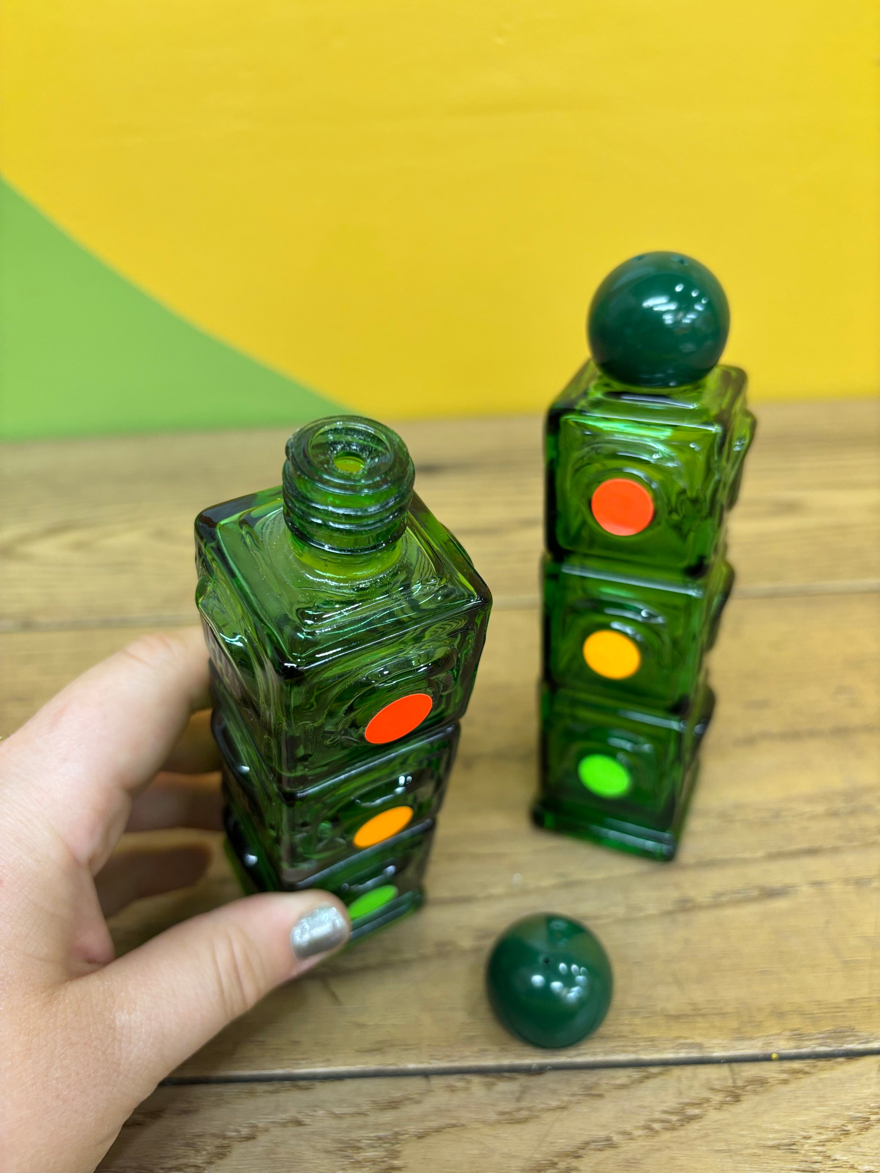 Avon Stop N Go Traffic Light Salt & Pepper Shakers