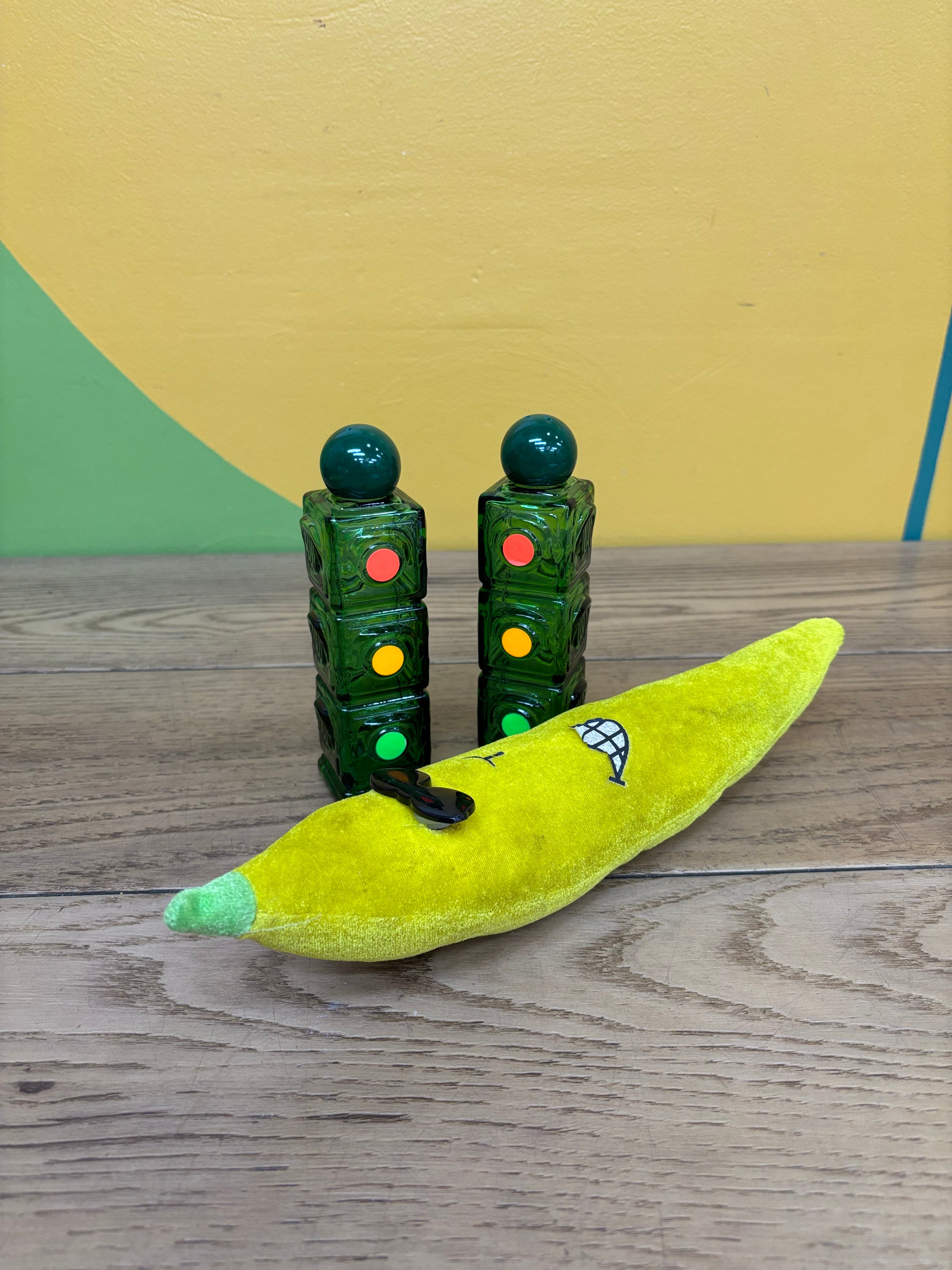 Avon Stop N Go Traffic Light Salt & Pepper Shakers