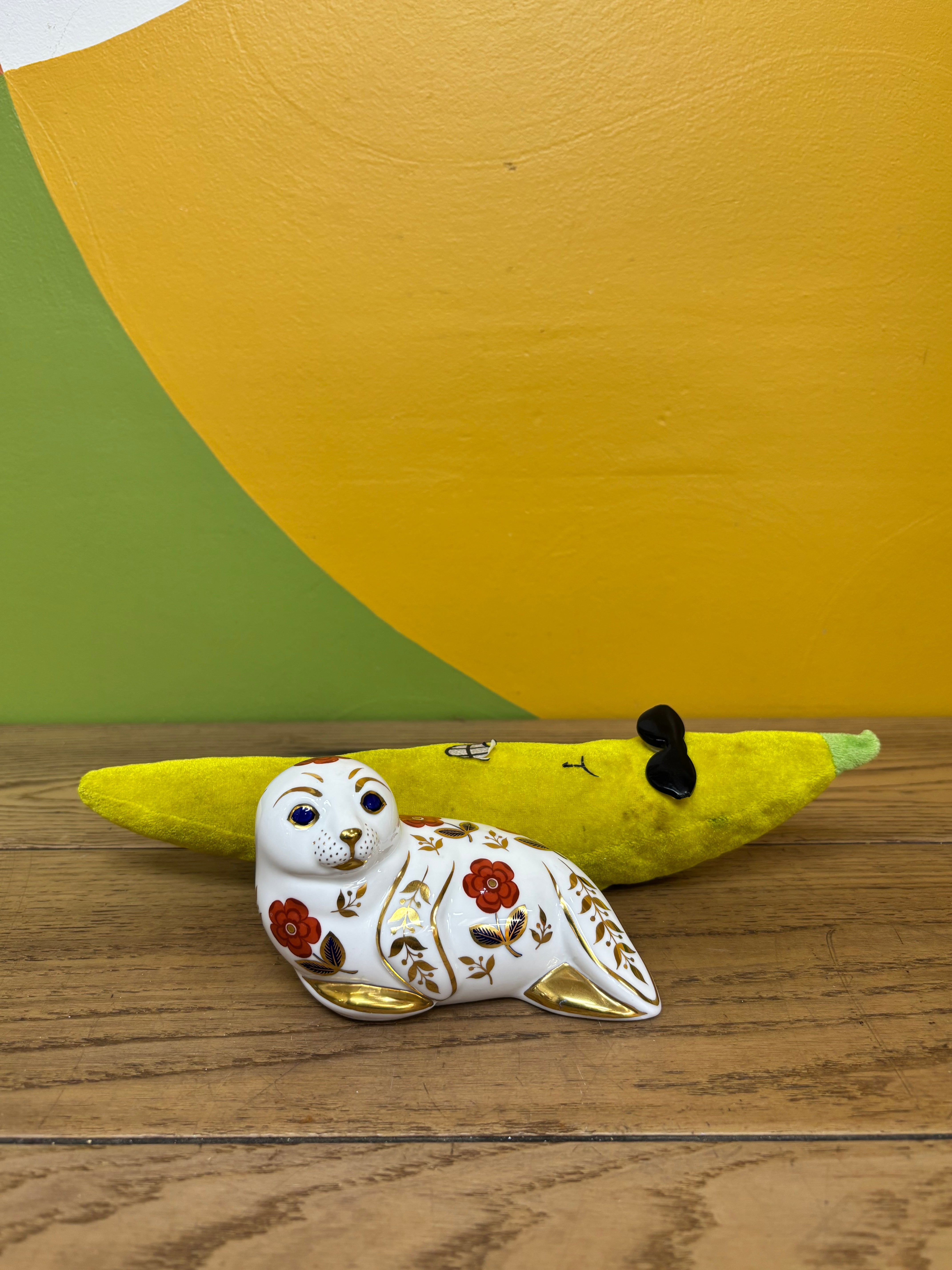 Royal Crown Derby Seal Paperweight