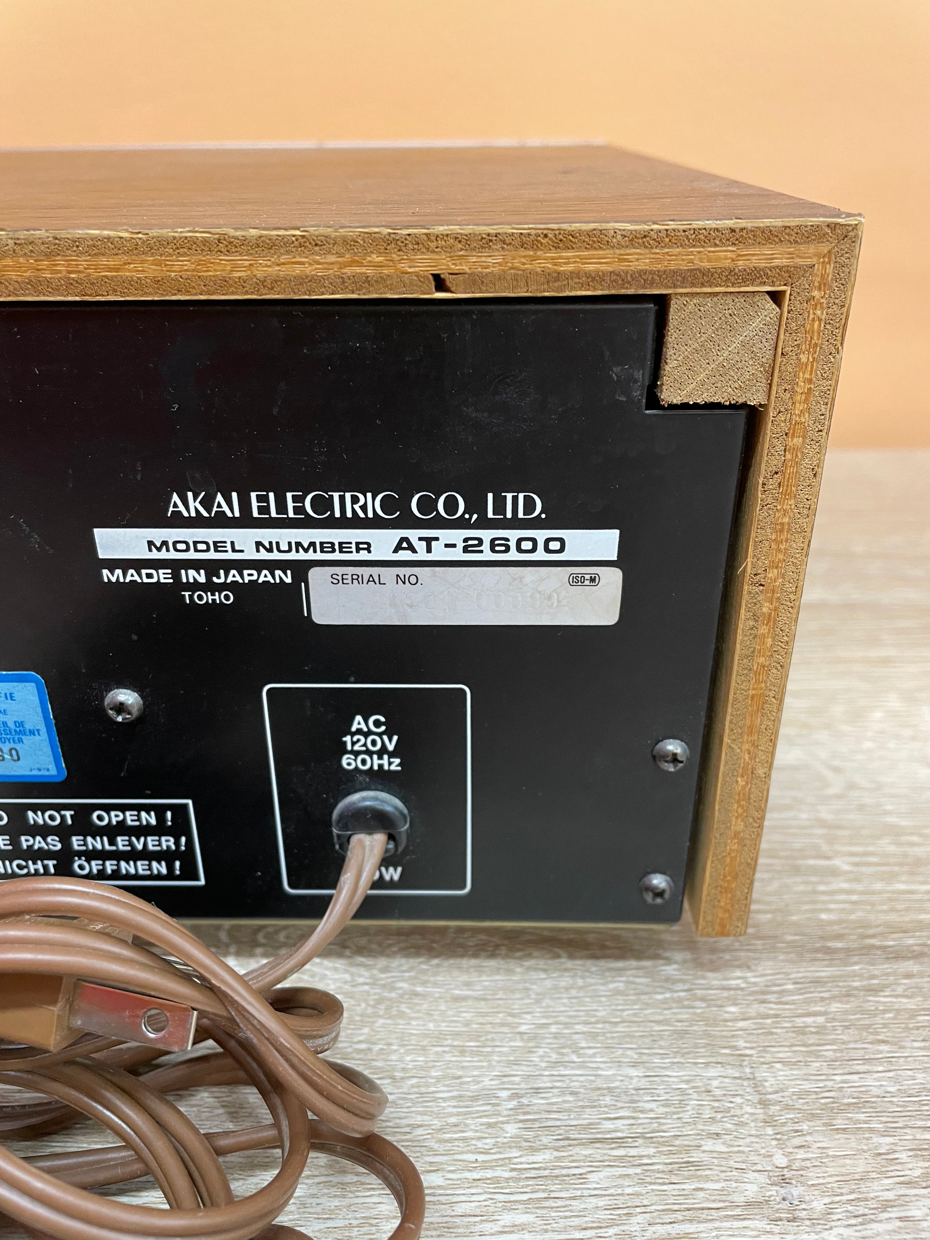 AKAI Stereo Tuner AT-2600