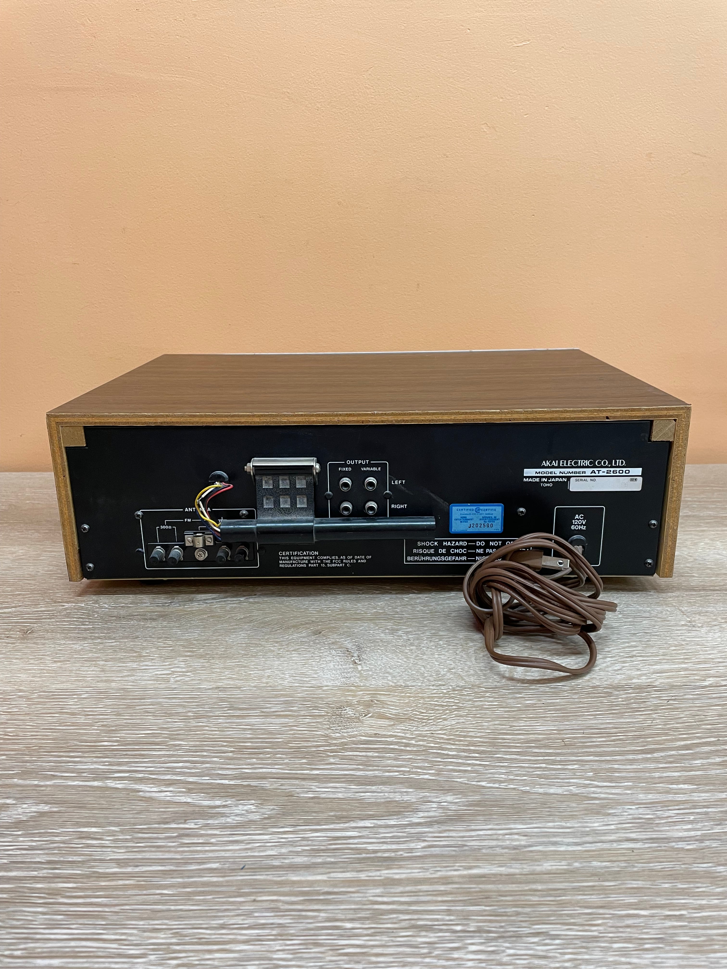 AKAI Stereo Tuner AT-2600