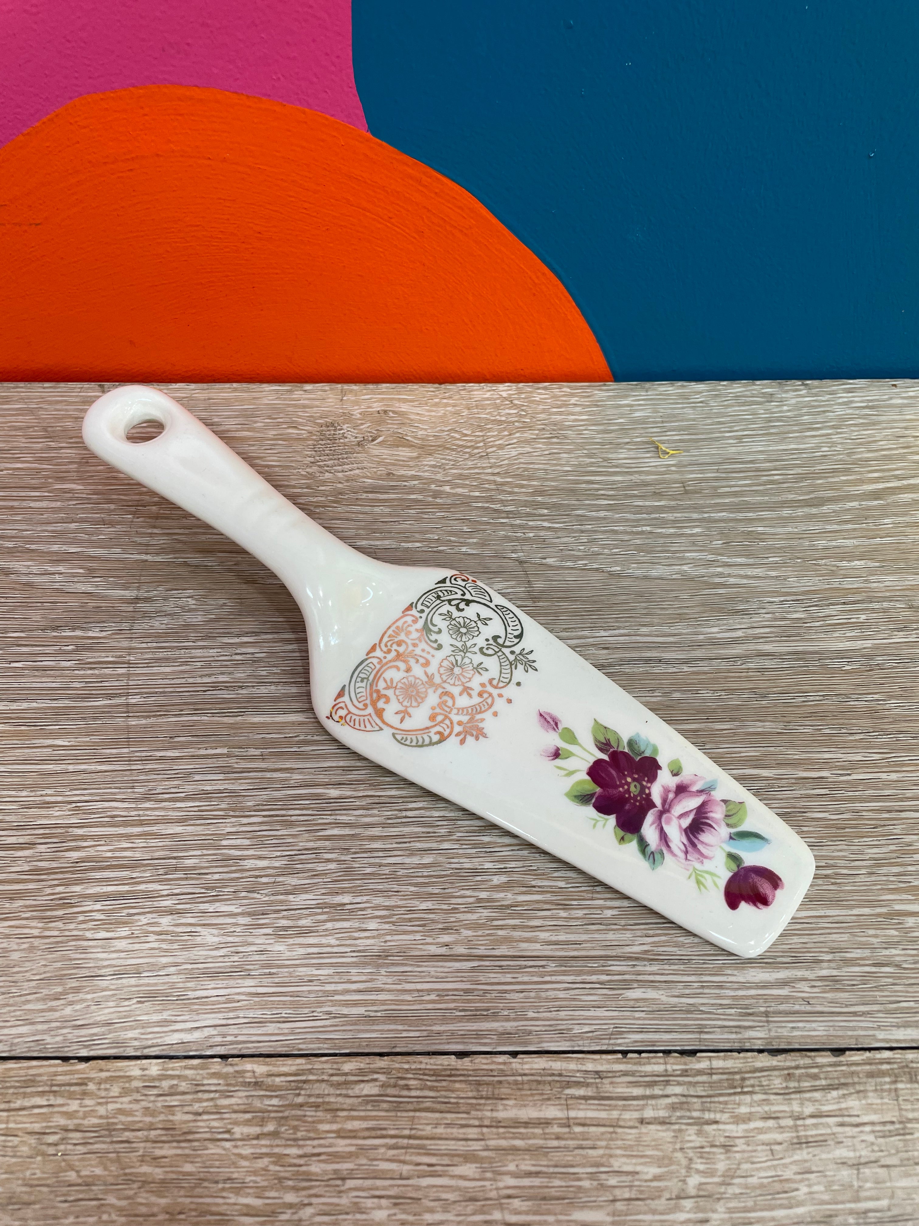 Georgian China Cake Server