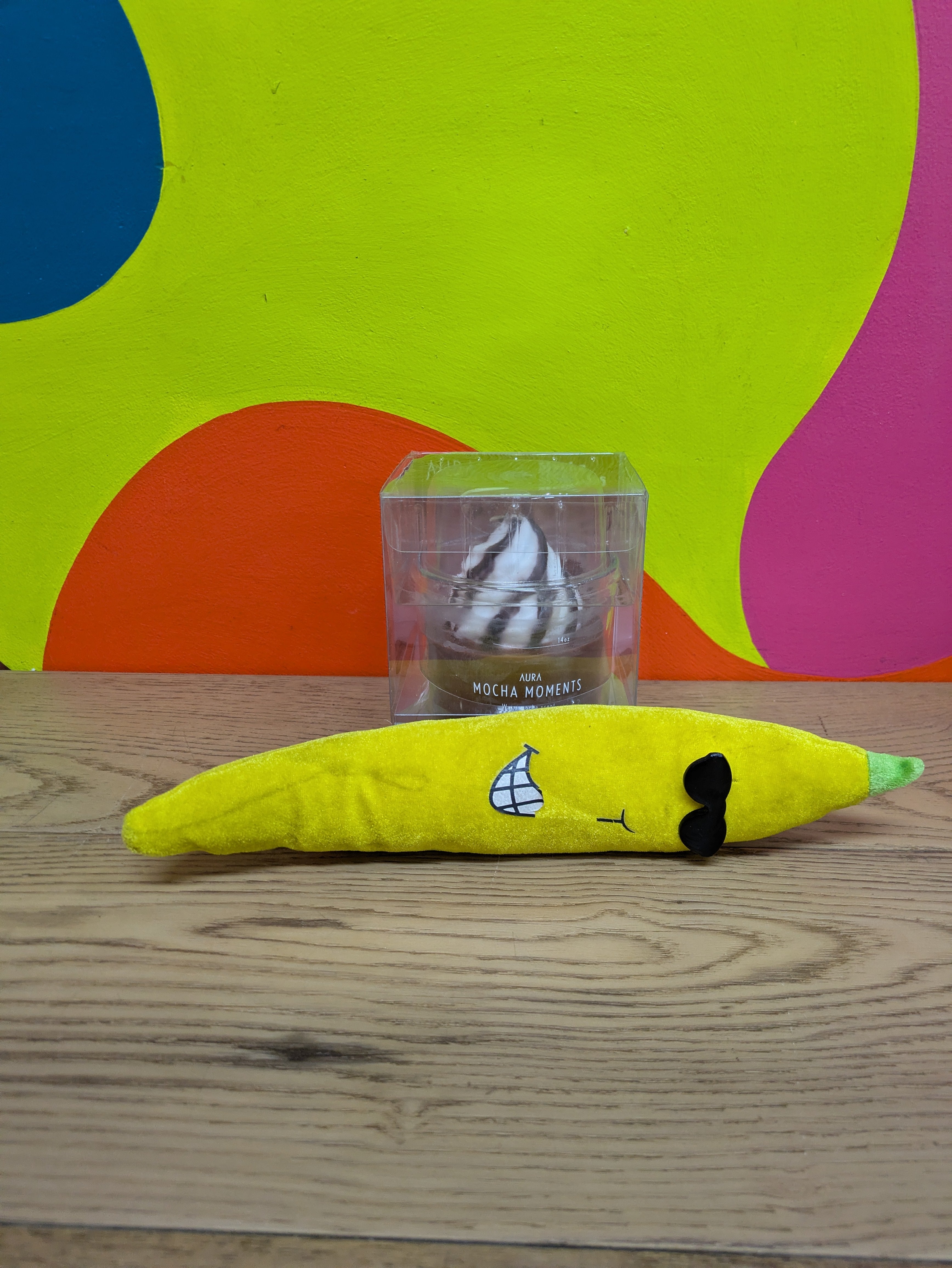 Aura Candles: Mocha Coffee Scented Novelty Candle (14oz)